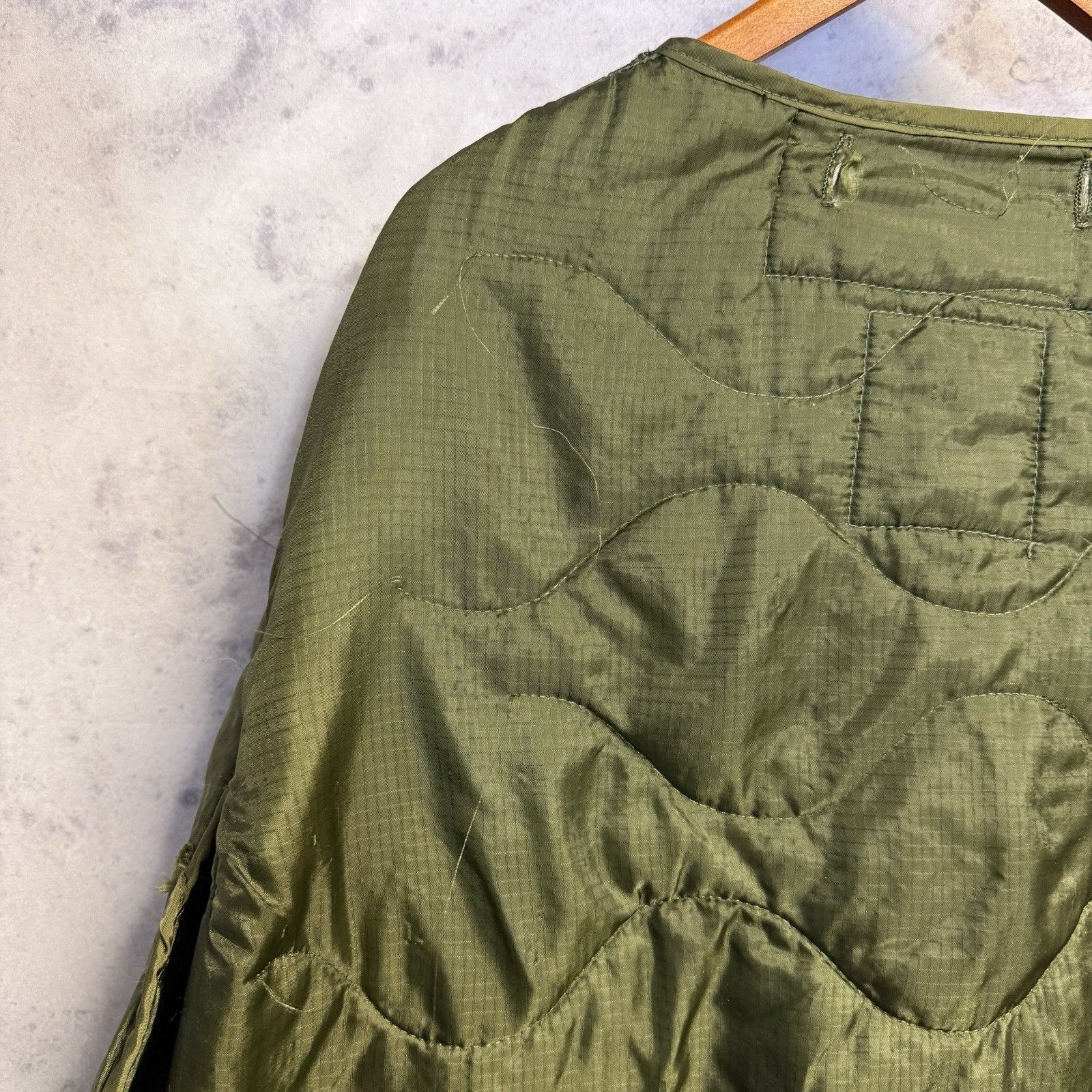 Vintage US Military Liner Mens XL Green Quilted Cold Weather Size US XL / EU 56 / 4 - 5 Thumbnail