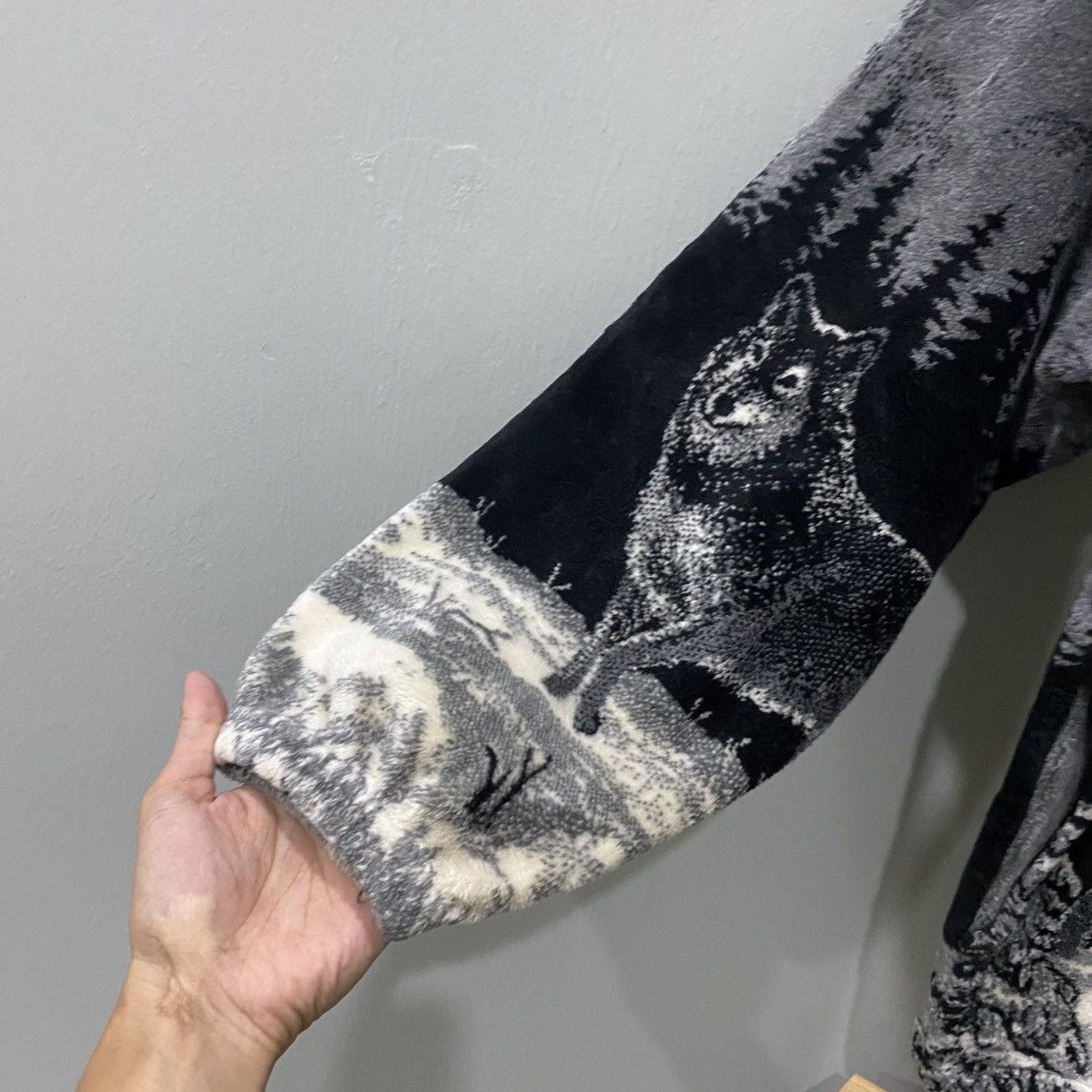 Vintage Vintage EzzeWear Wolf Full Print Fleece Jacket Gorpcore Grey Size US M / EU 48-50 / 2 - 5 Thumbnail