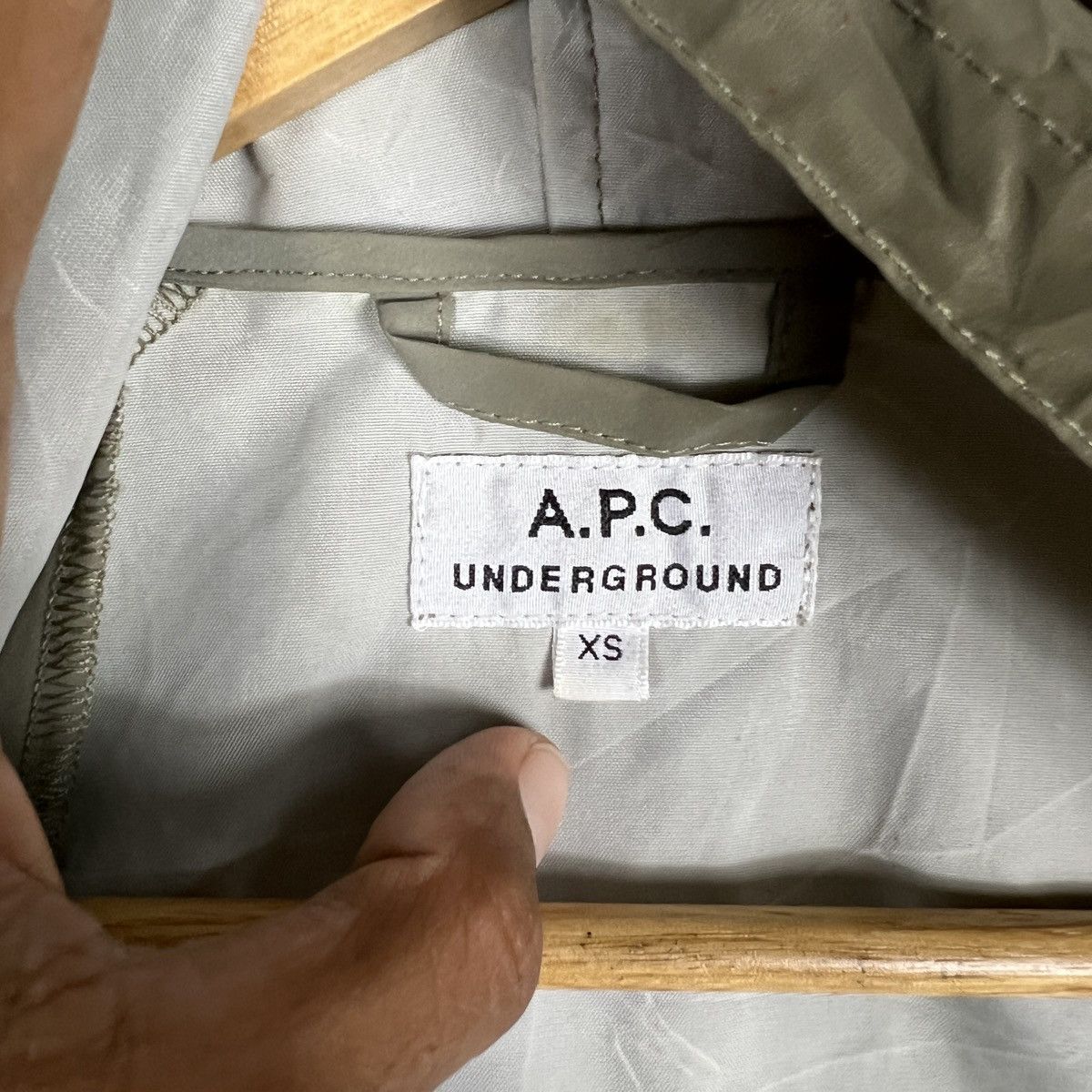 A.P.C. A.P.C. UNDERGROUND REFLECTIVE HOODIE JACKET Size US S / EU 44-46 / 1 - 14 Thumbnail