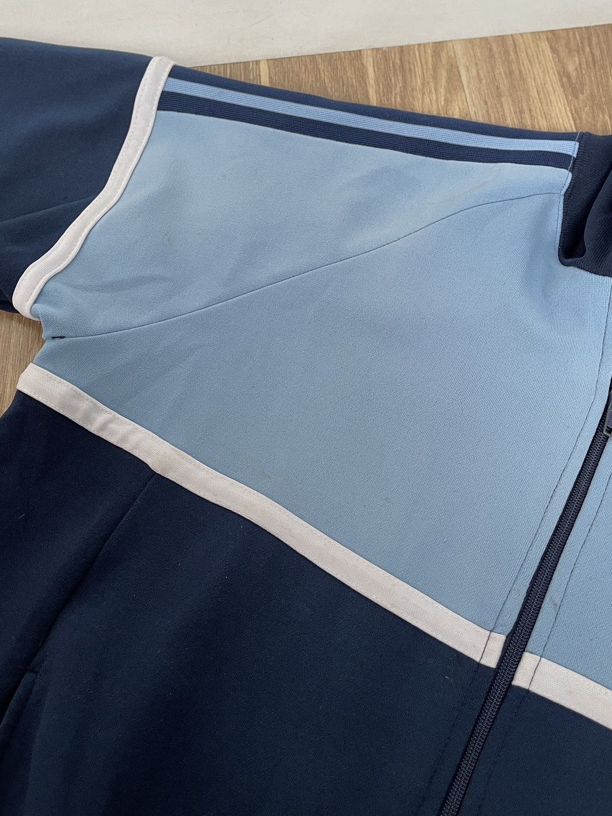 Adidas Adidas 70s/80s Tracksuit Jacket Size M Made In Korea Size US M / EU 48-50 / 2 - 10 Thumbnail
