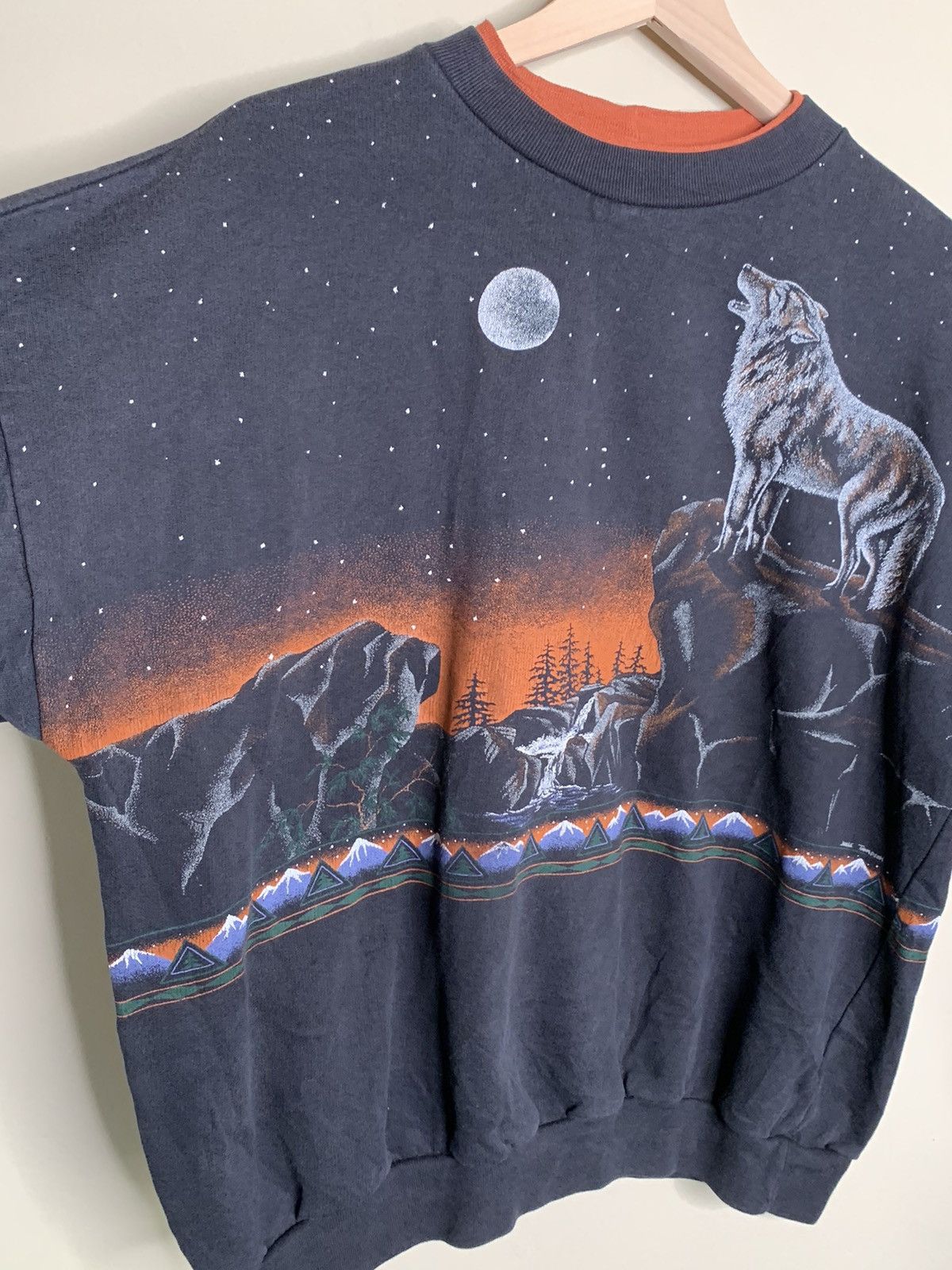 Vintage *RARE* Vintage Wolf Moon Nature AOP Single Stitch Sweatshirt Size US L / EU 52-54 / 3 - 5 Thumbnail