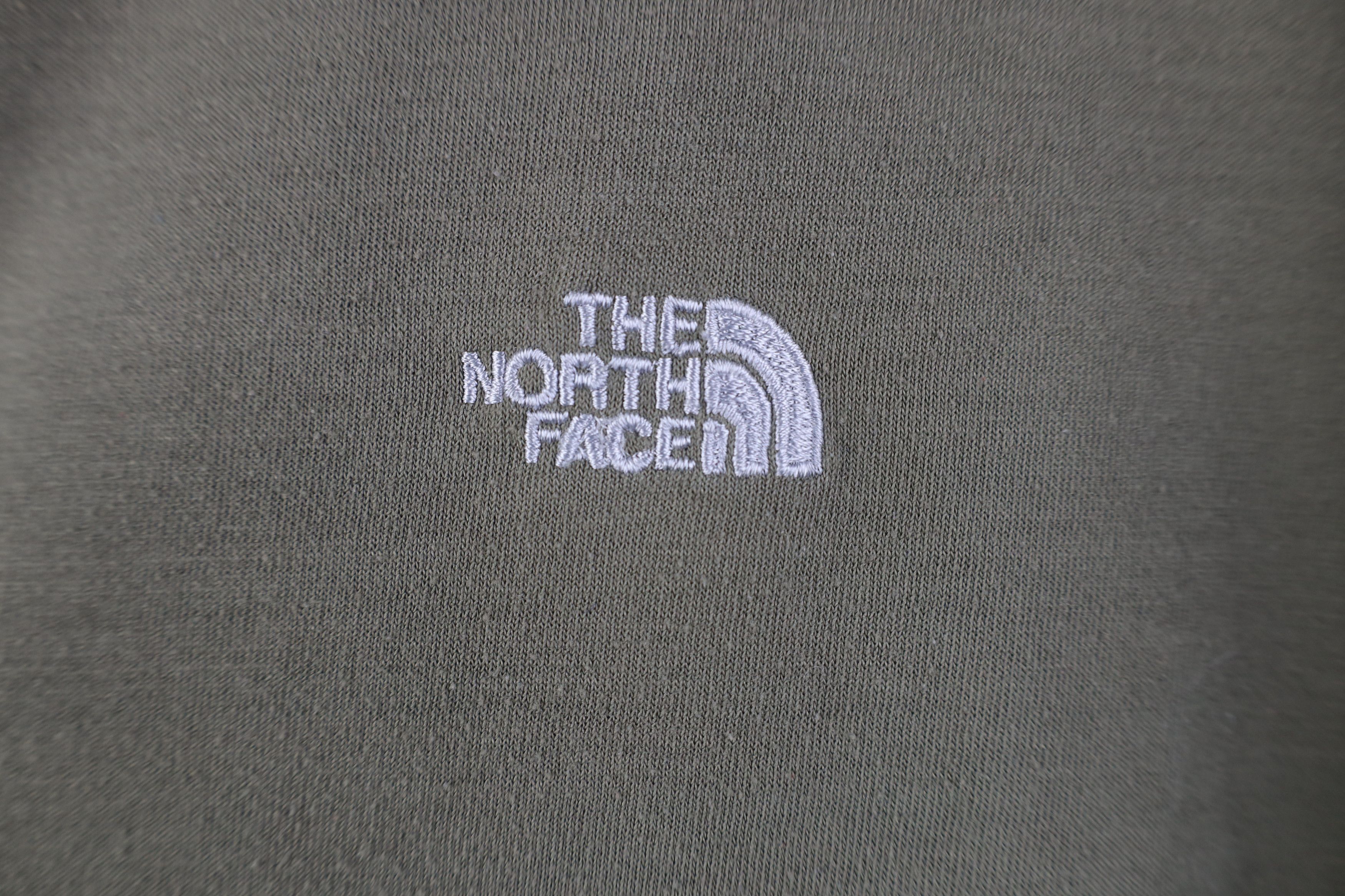 The North Face Vintage Y2K The North Face Spell Out Knit T-Shirt Green Size US M / EU 48-50 / 2 - 5 Thumbnail
