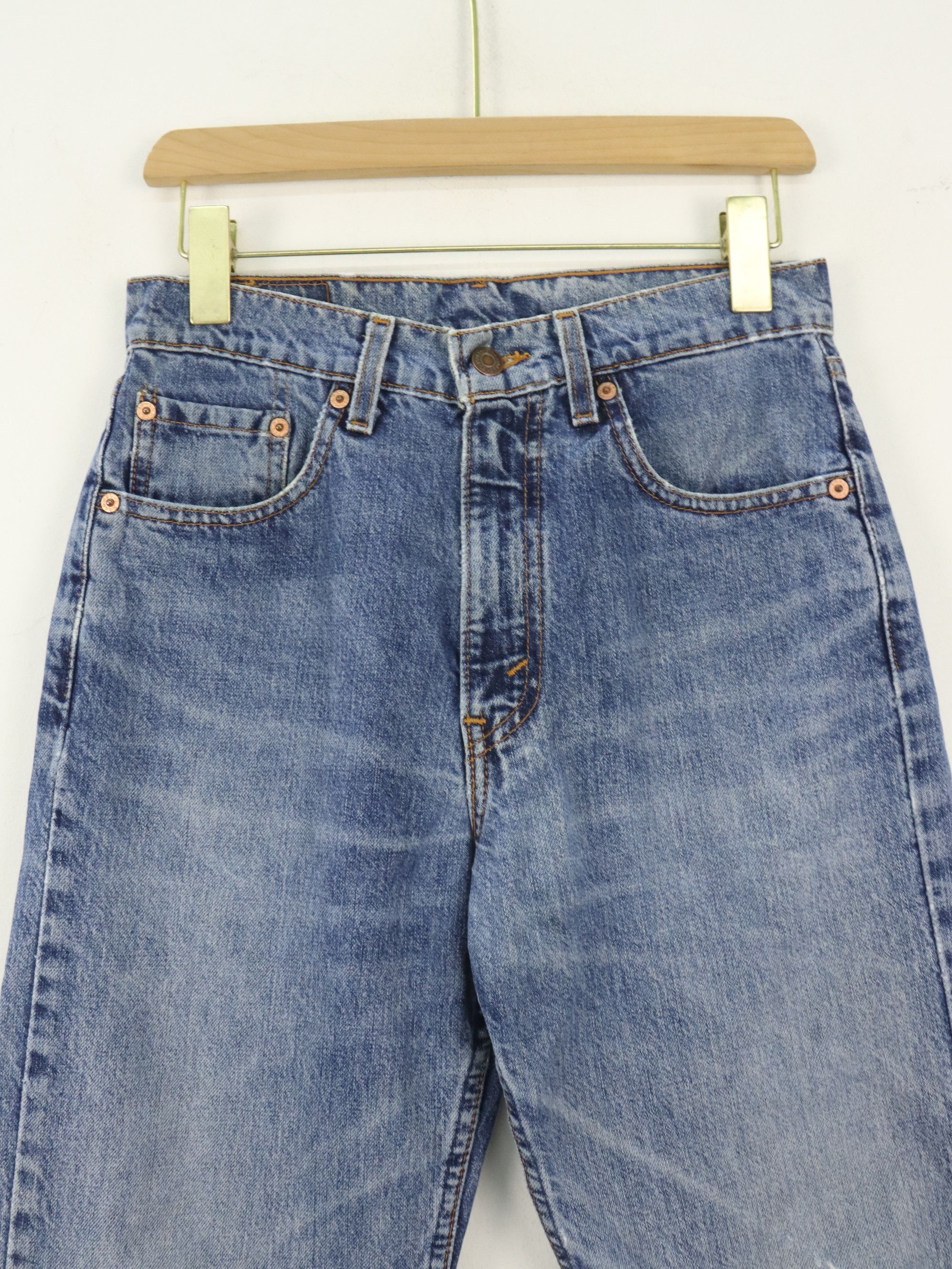 Vintage Levis 519 Distressed Seasoned Denim Jeans