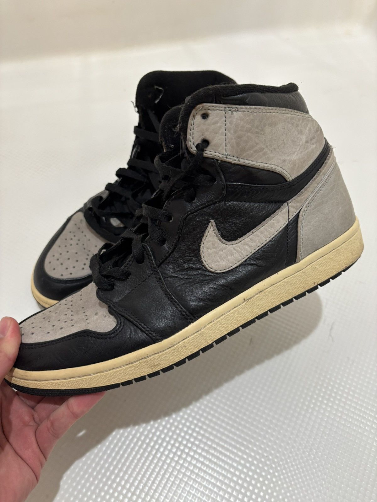 Jordan Brand Jordan 1 Shadow 10.5 Size US 10.5 / EU 43-44 - 1 Thumbnail