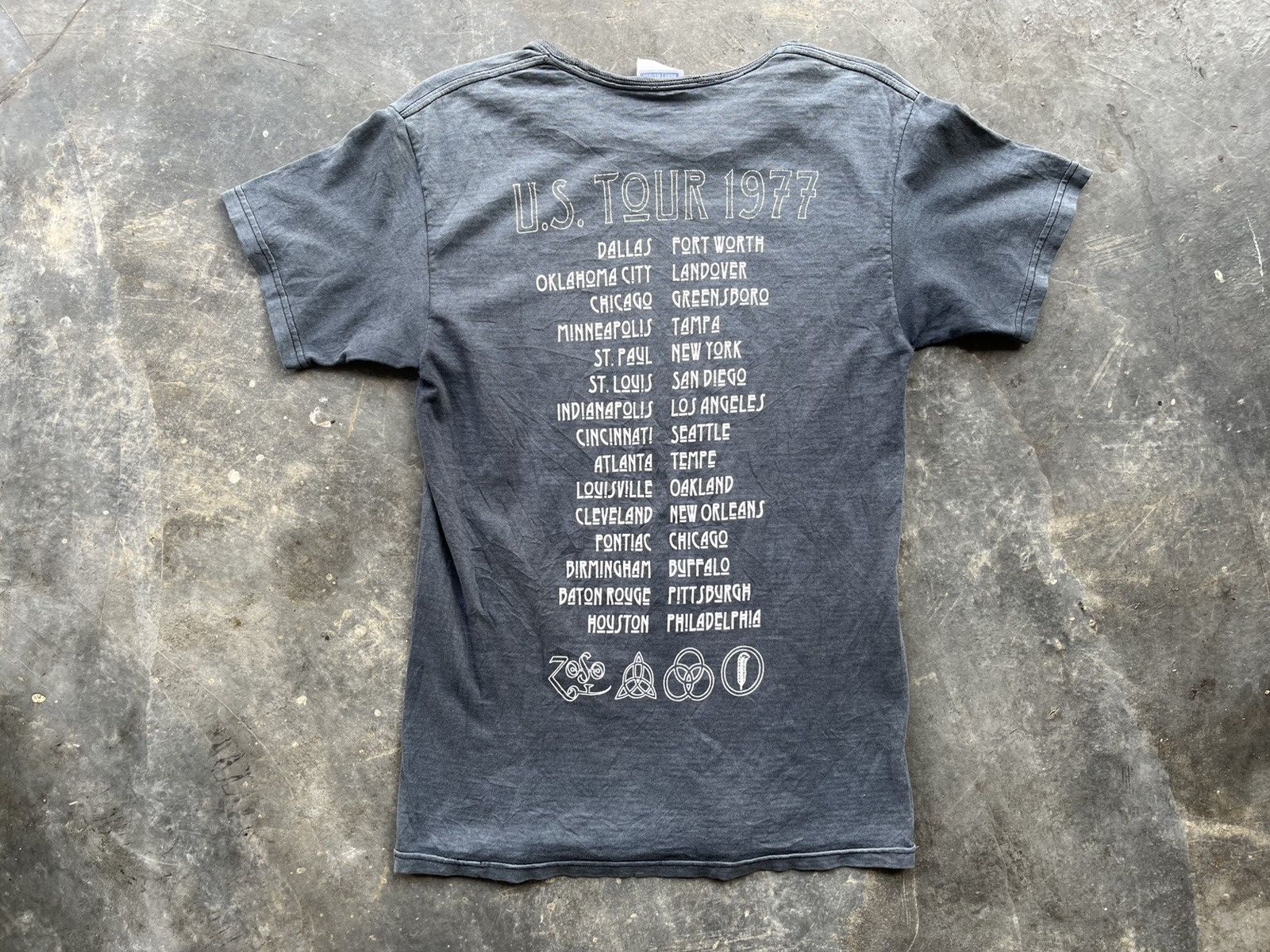 Band Tees × Led Zeppelin × Vintage Vintage Sunfaded Led Zeppelin Tour Tee Size US S / EU 44-46 / 1 - 8 Thumbnail