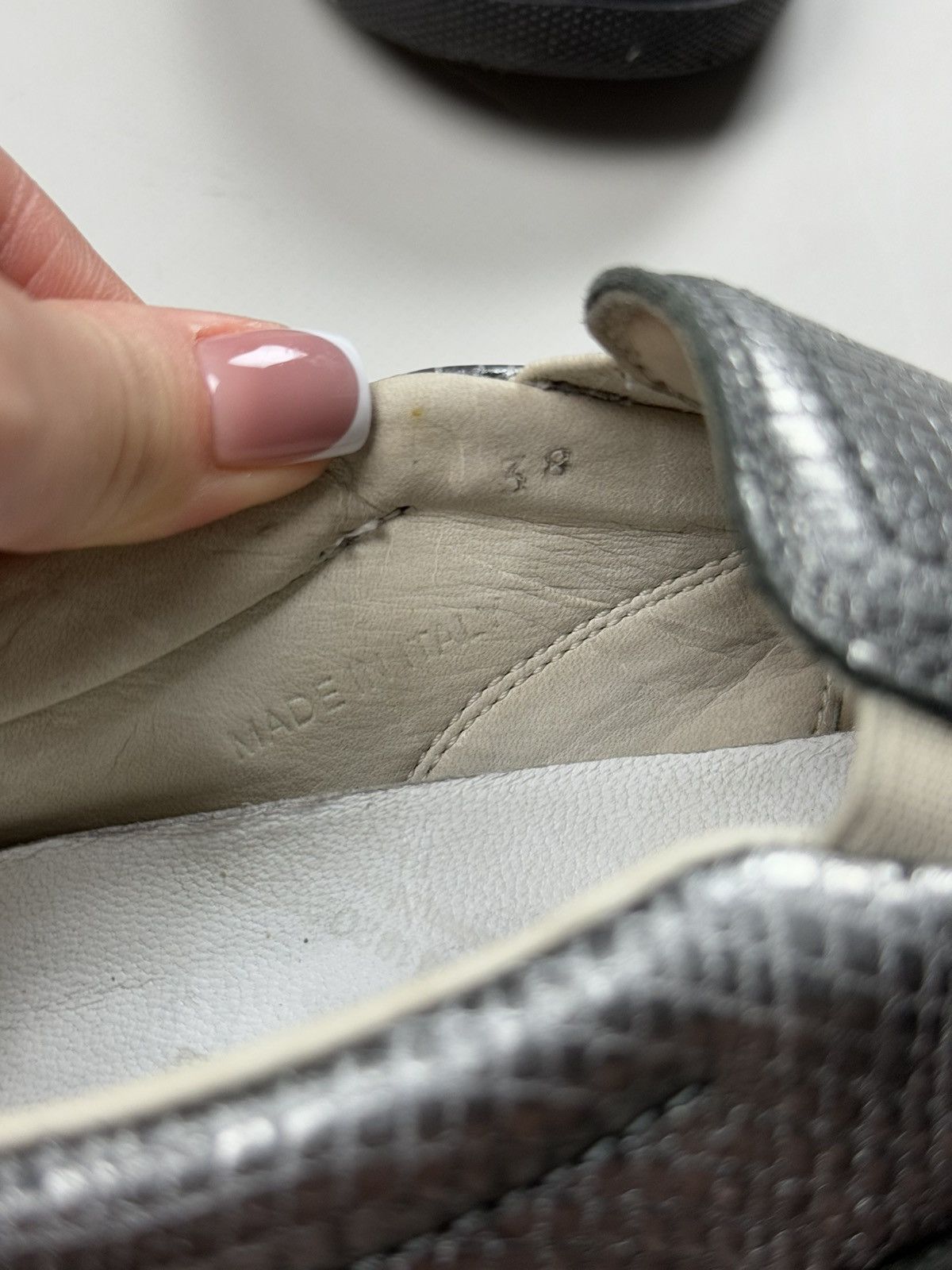 Maison Margiela Maison Margiela Ladies Low Top Slip On Shoes Size 38 / US 8 Size US 8 / IT 38 - 20 Thumbnail