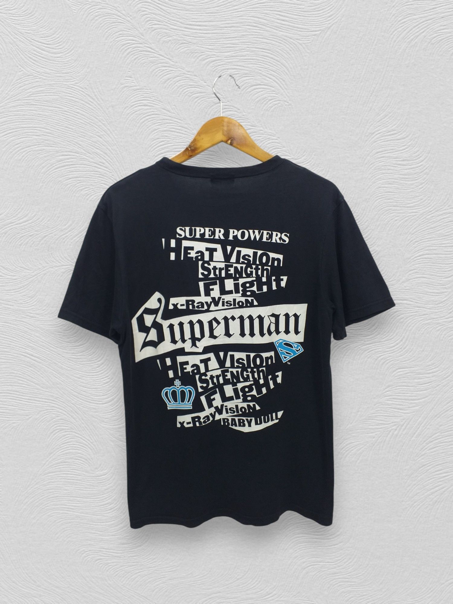 DC Comics Vintage Superman With Baby Doll Medium T-shirt -C010 Size US M / EU 48-50 / 2 - 1 Thumbnail