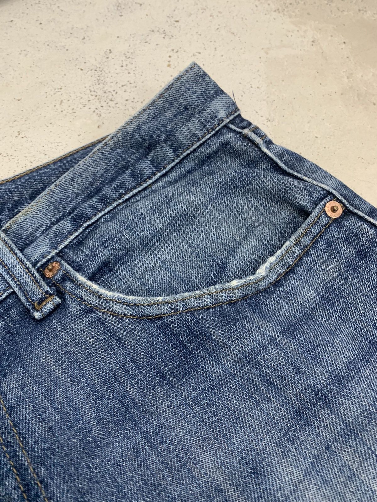Levi's × Vintage Levis 533 04 Productio Distressed Denim Pants (AE3) Size US 32 / EU 48 - 9 Thumbnail