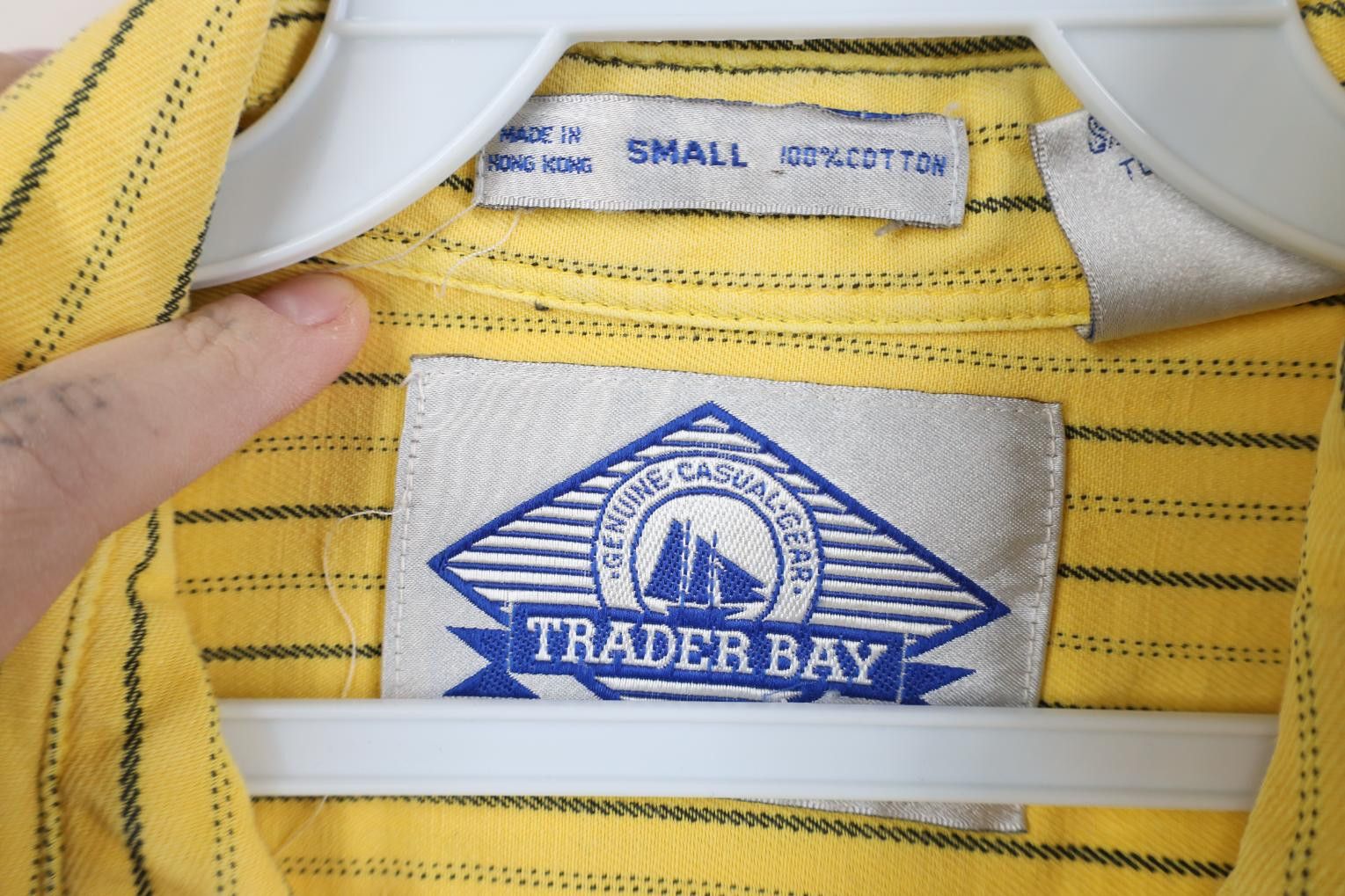 Vintage Vintage 90s Streetwear Big Pocket Button Shirt Yellow Size US S / EU 44-46 / 1 - 5 Thumbnail