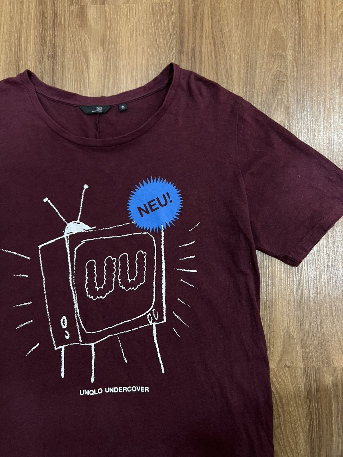 Japanese Brand × Undercover × Uniqlo UNDERCOVER X UNIQLO RARE VINTAGE Y2K TV NEU TEE Size US XL / EU 56 / 4 - 2 Thumbnail