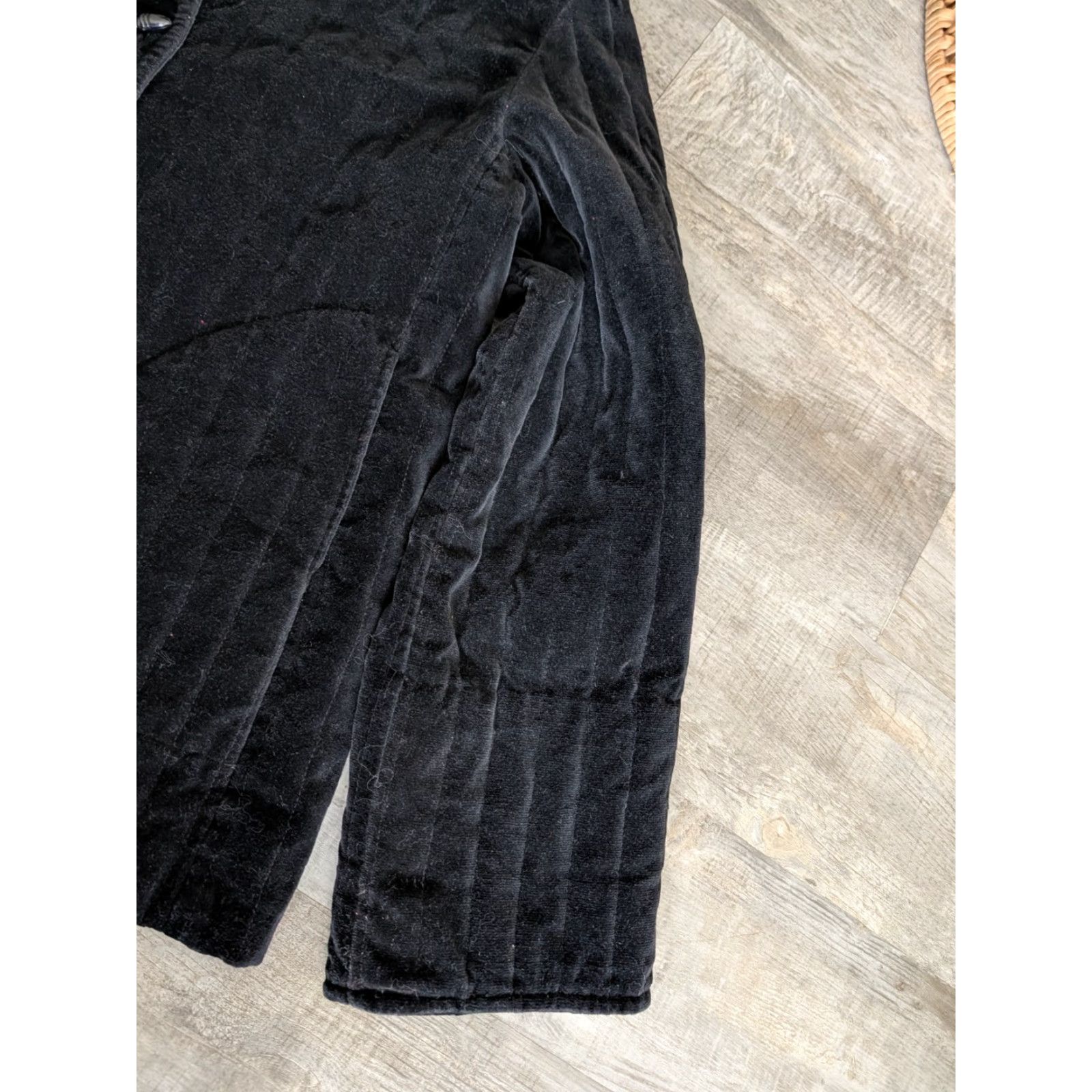 Velvet VINTAGE F.A. Chatta Women's Velvet Toggle Jacket Mid-Length 10 Black Party/Cocktail, Formal, Casual Womens Size L / US 10 / IT 46 - 2 Thumbnail