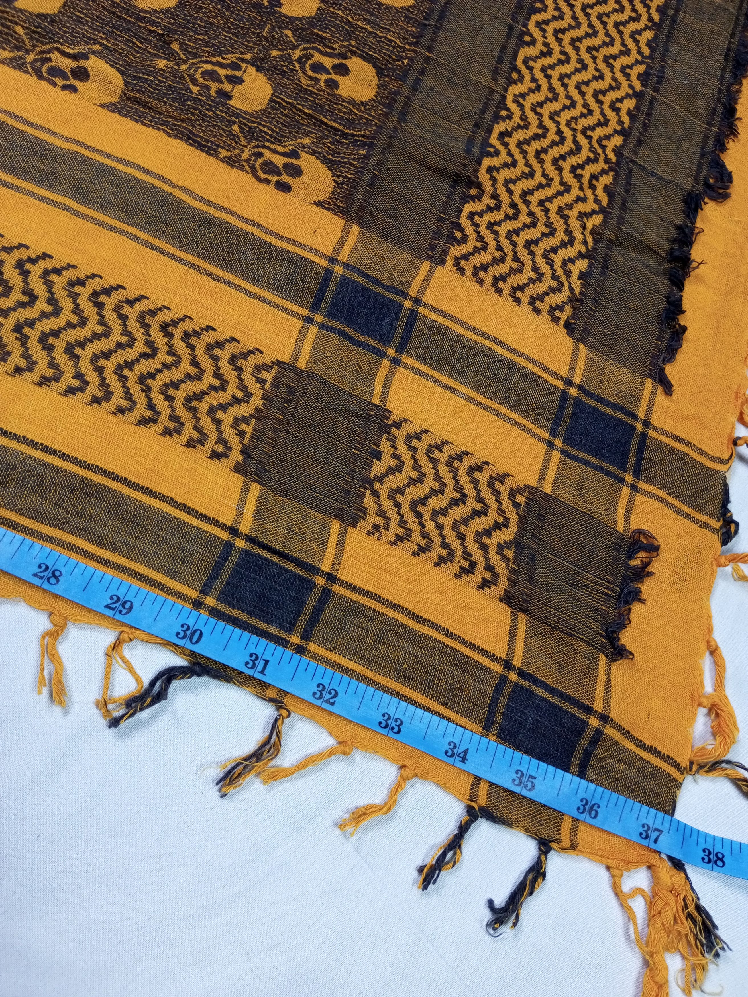 Japanese Brand Skulls scarf Inspired by Alexander Mcqueen Size ONE SIZE - 10 Thumbnail