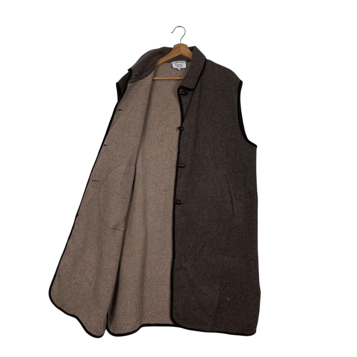 Tabasco TOBASCO COLLEZIONI Sleeveless Wool Vest #1837-C80 Size S / US 4 / IT 40 - 9 Thumbnail