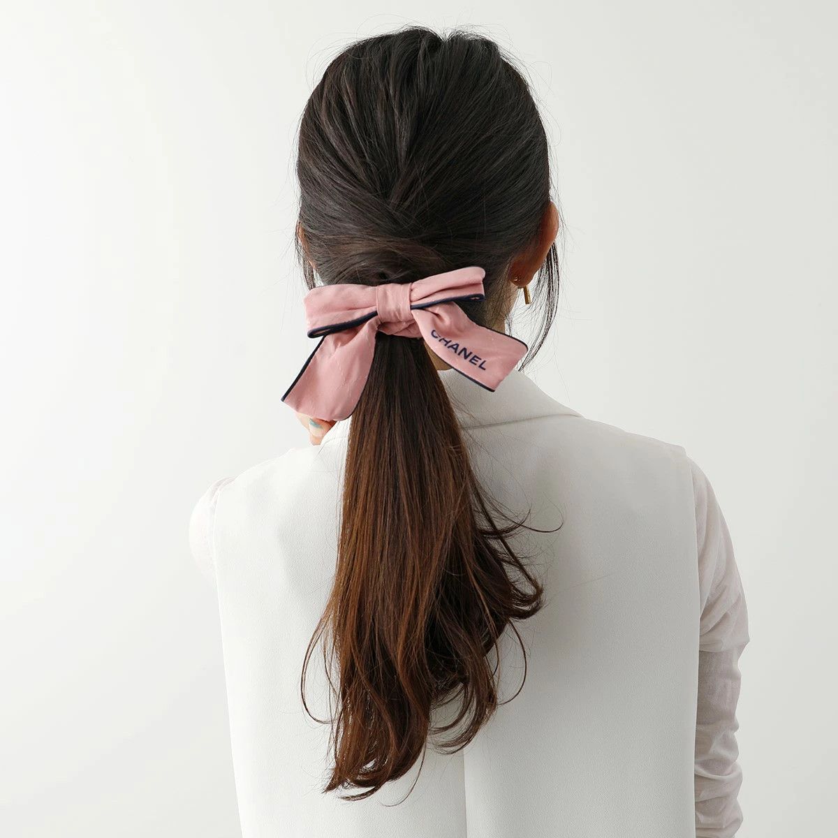 Chanel Chanel Silk Hair Scrunchie in Pink and Black Size ONE SIZE - 7 Thumbnail
