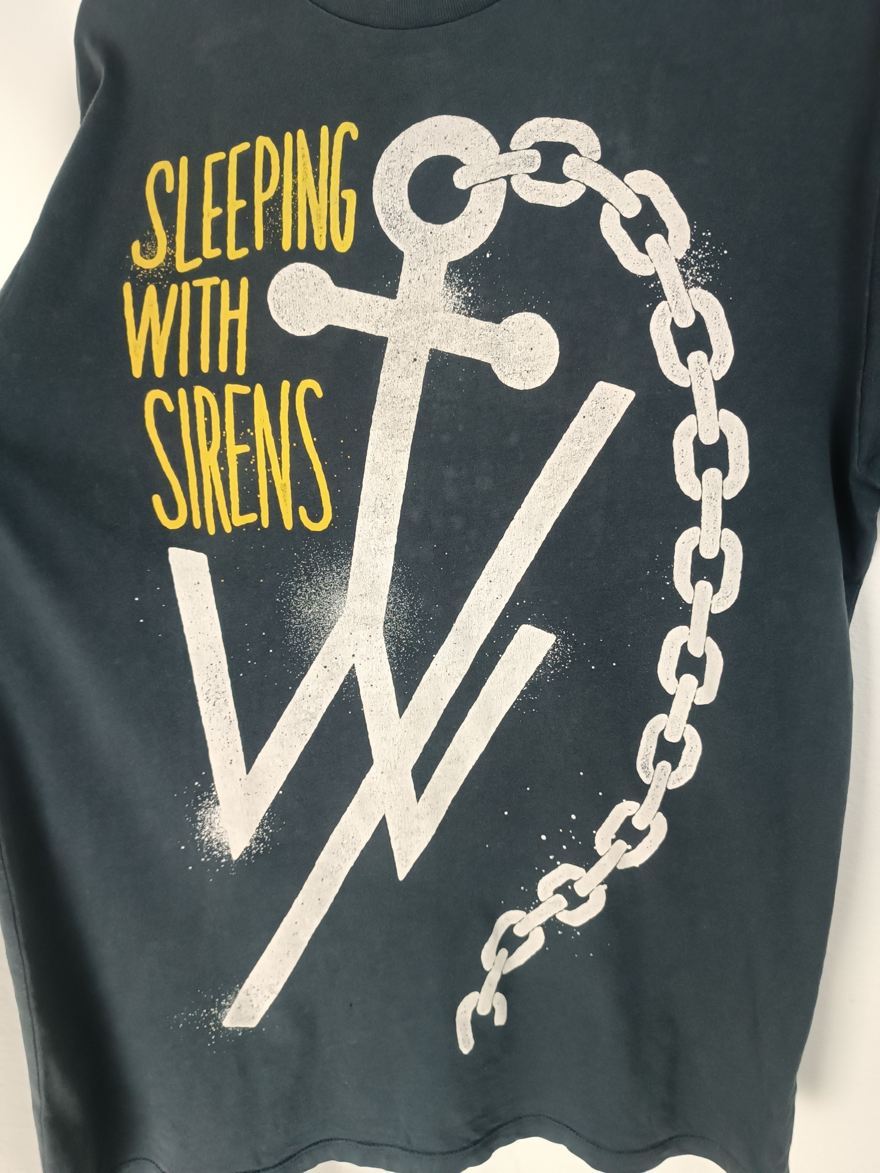 Band Tees THRASHED FADED VINTAGE Y2K SLEEPING WITH SIRENS may i roath Size US M / EU 48-50 / 2 - 8 Thumbnail