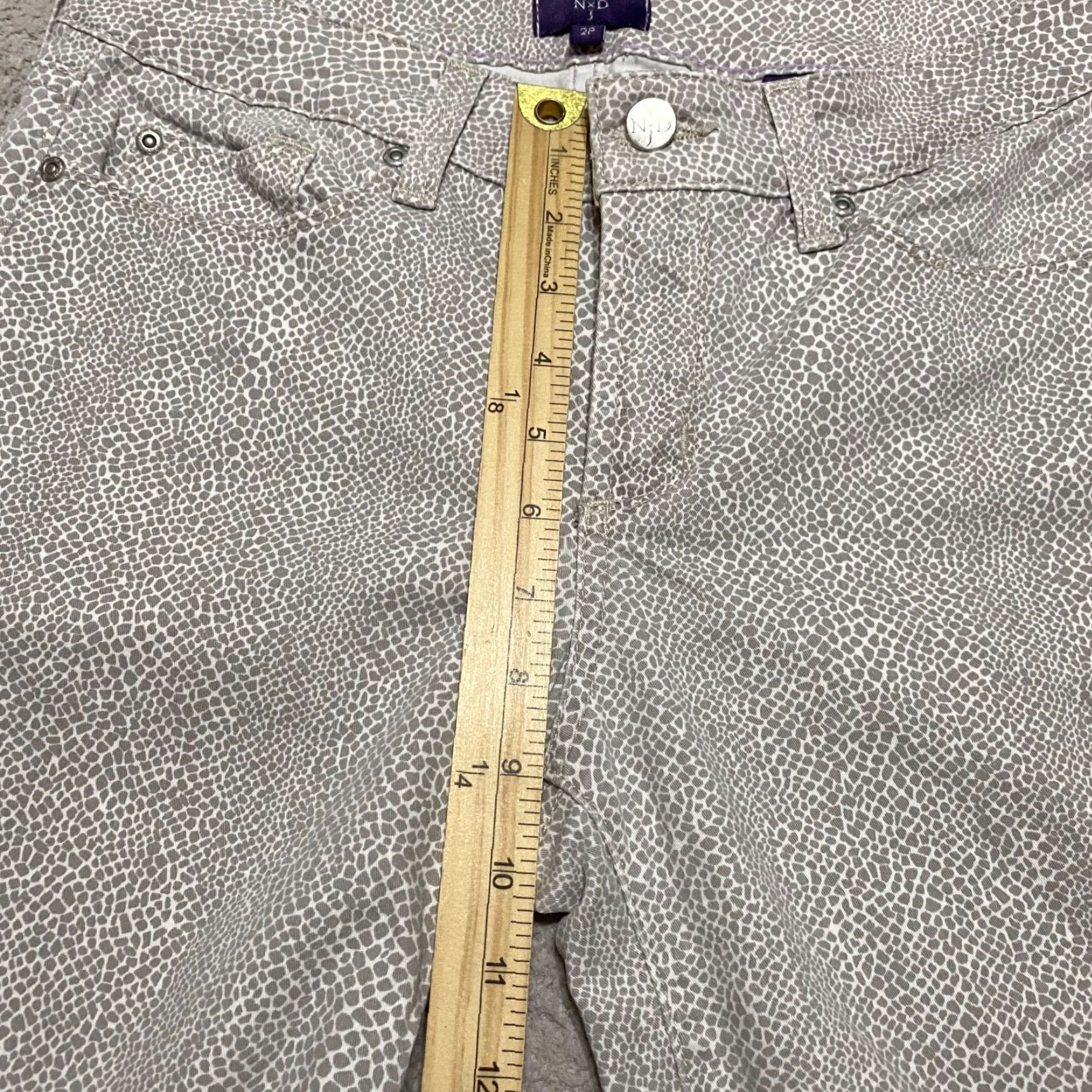 NYDJ NYDJ Jeans Womens 2P Gray Denim Animal Print Ankle Petites Mid Rise Size 26" / US 2 / IT 38 - 7 Thumbnail