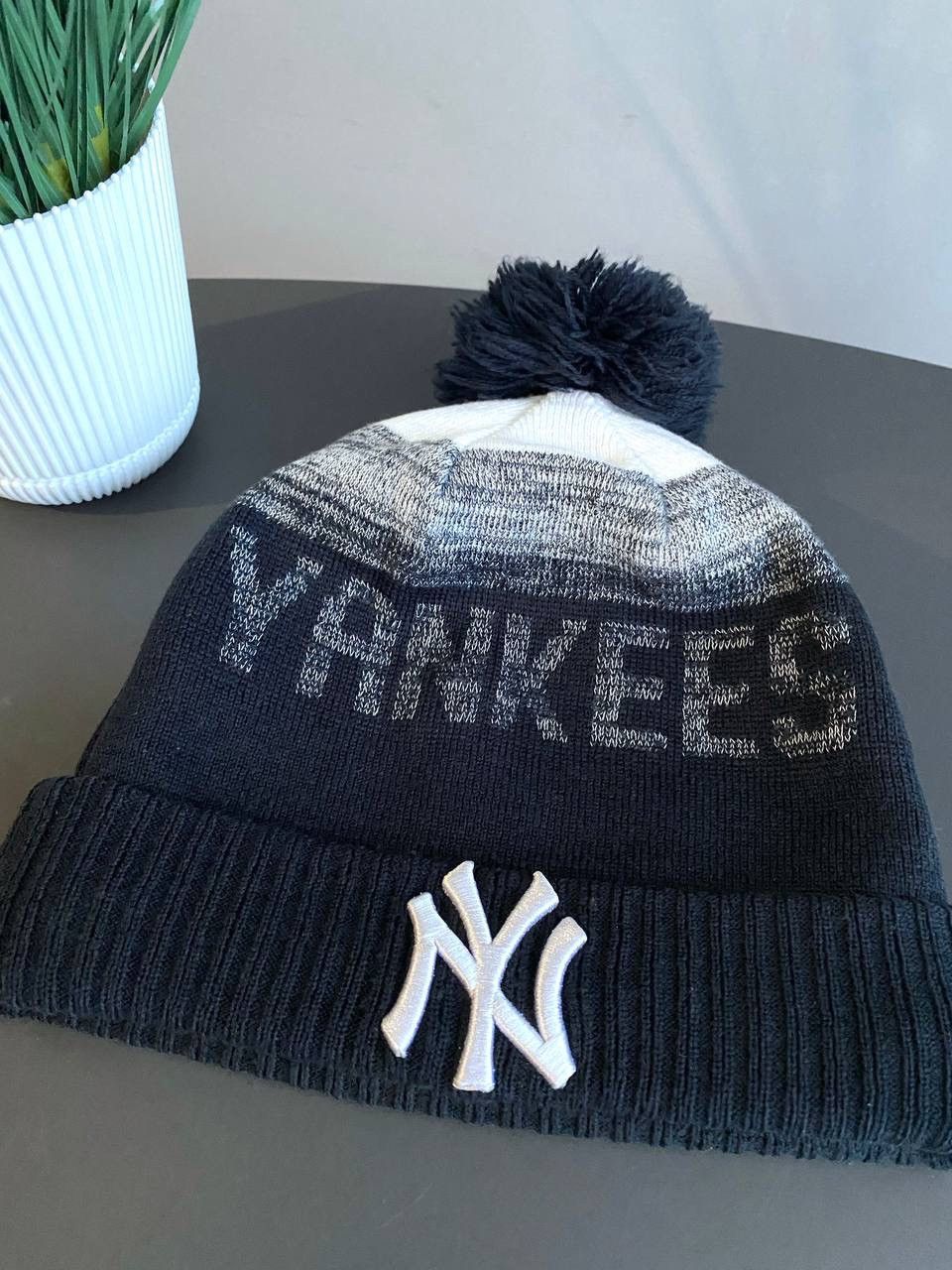 New Era New Era x MLB New York Yankees Winter Knit Pom Hat, One Size Size ONE SIZE - 2 Thumbnail