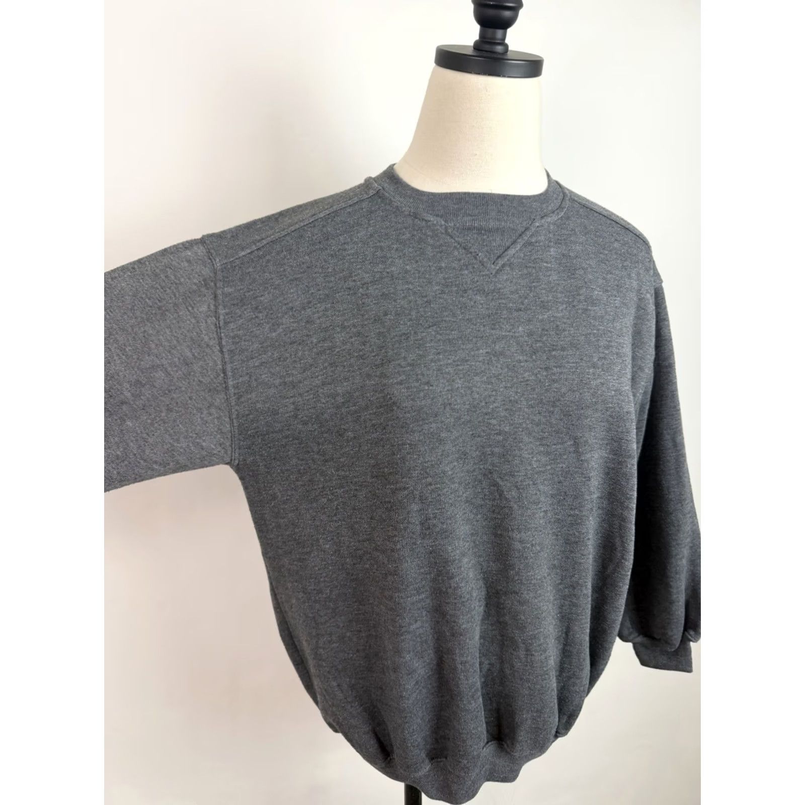 Vintage VINTAGE Jennifer Moore Sweatshirt Womens XS Charcoal Gray Crewneck Tri-blend Knit Pullover 90s Grunge Retro Casual Womens XS Size XS / US 0-2 / IT 36-38 - 4 Thumbnail
