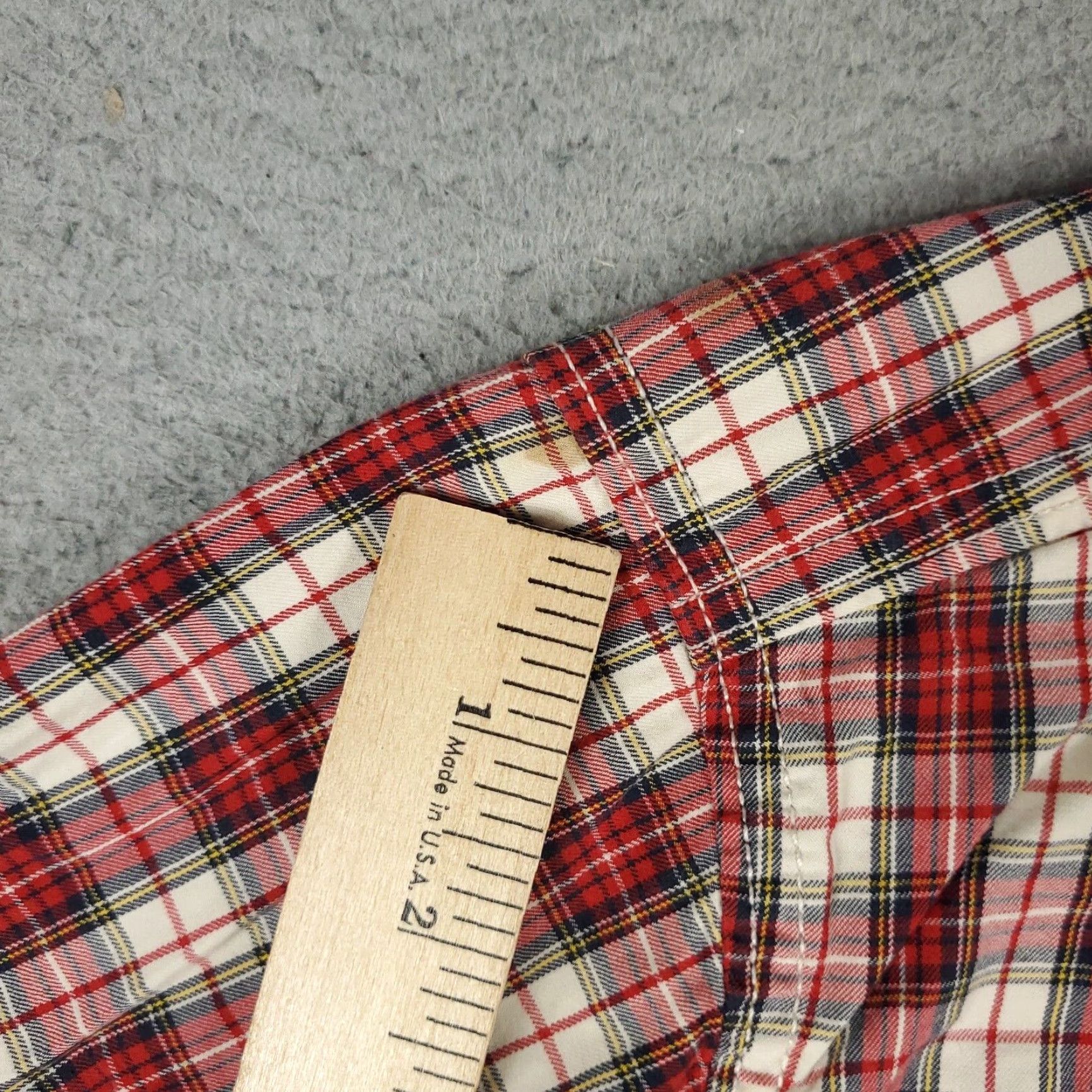 Abercrombie & Fitch VINTAGE Abercrombie & Fitch Shirt Mens Large Red Plaid Button-Up Adult L Cotton Blend Classic Outdoor Casual/WorkwearMens Size US L / EU 52-54 / 3 - 5 Thumbnail