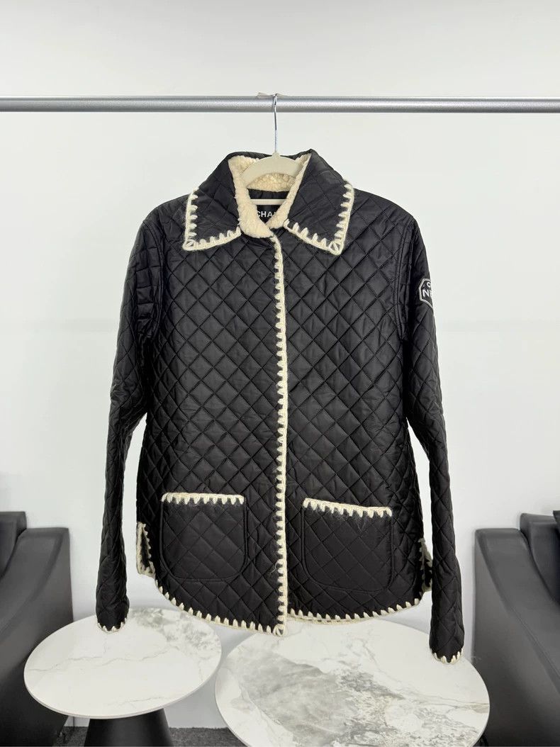 Chanel Chanel Classic lapel cotton jacket Size XS / US 0-2 / IT 36-38 - 1 Thumbnail