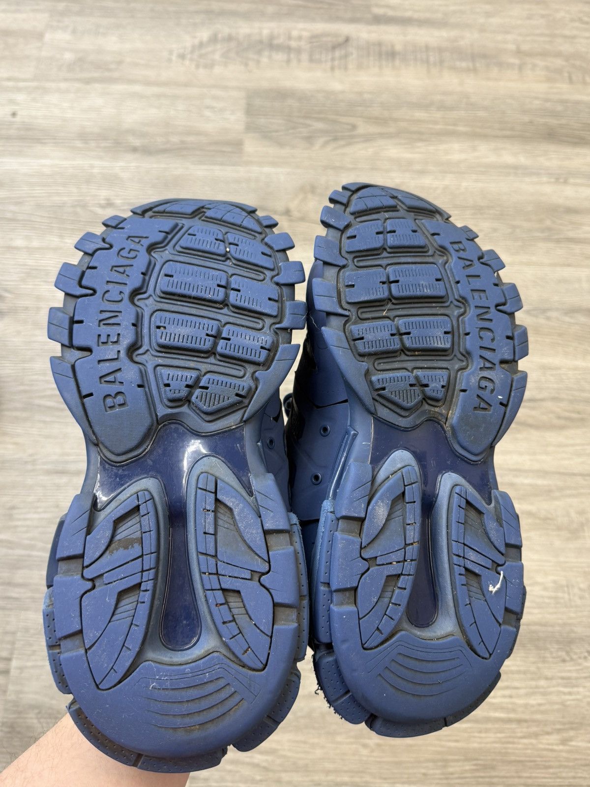 Balenciaga Balenciaga LED Track Runner - Navy Blue Size US 10 / EU 43 - 6 Thumbnail