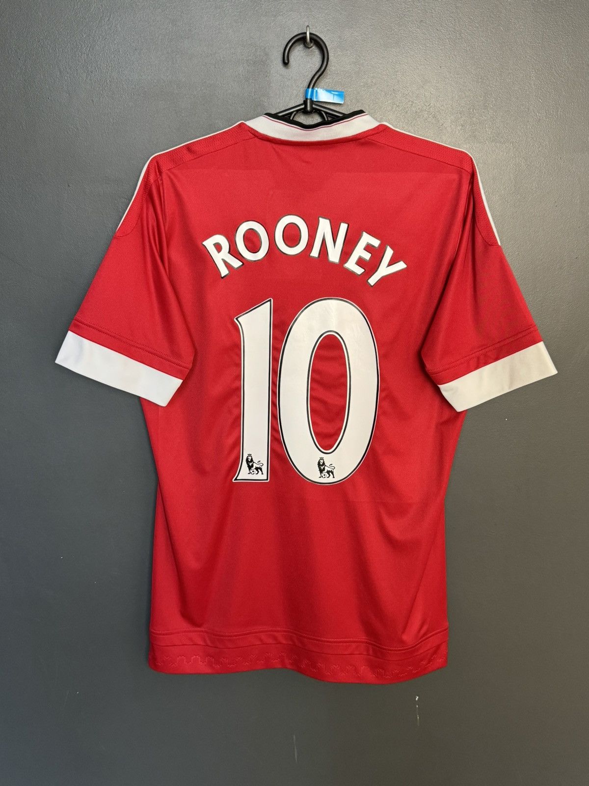 Adidas Manchester United 15/16 Home Rooney Football Jersey Size US S / EU 44-46 / 1 - 1 Thumbnail