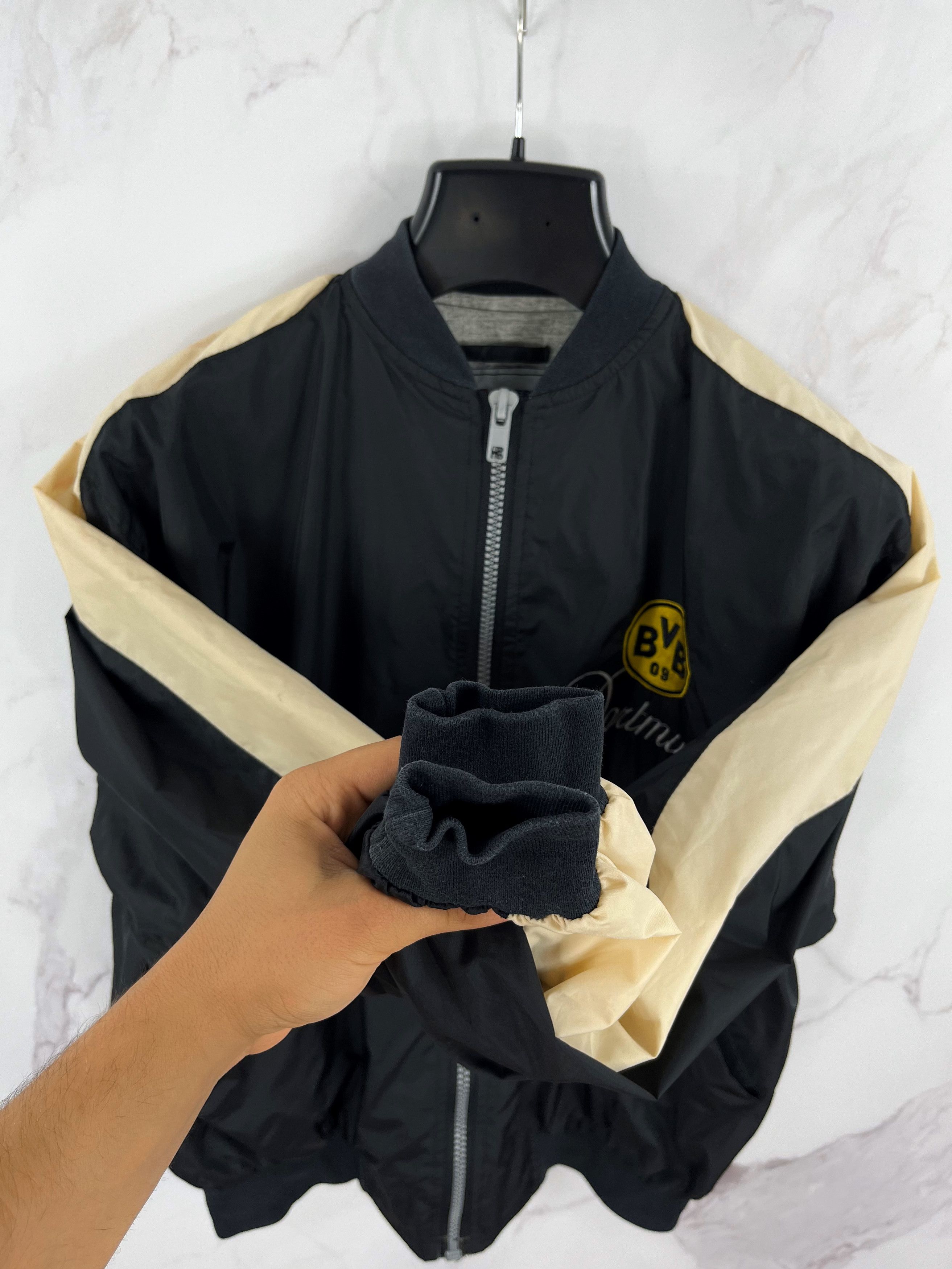 Vintage Vintage Universal Athletics Borussia Dortmund Bomber Jacket Size US M / EU 48-50 / 2 - 12 Thumbnail