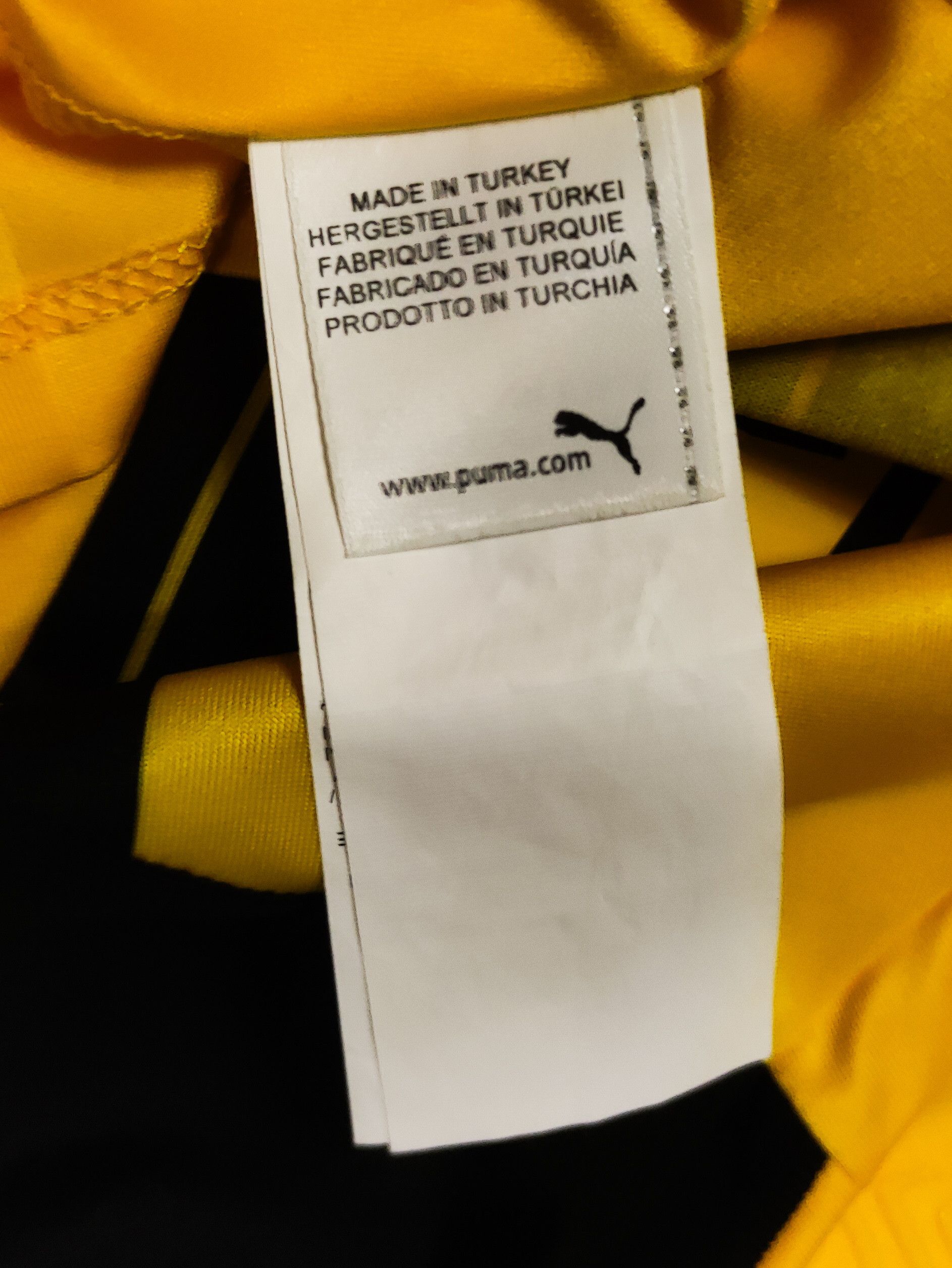 Puma Piszczek #26 Borrusia Dortmund 2016 2017 Puma Home BVB Shirt Size US S / EU 44-46 / 1 - 6 Thumbnail