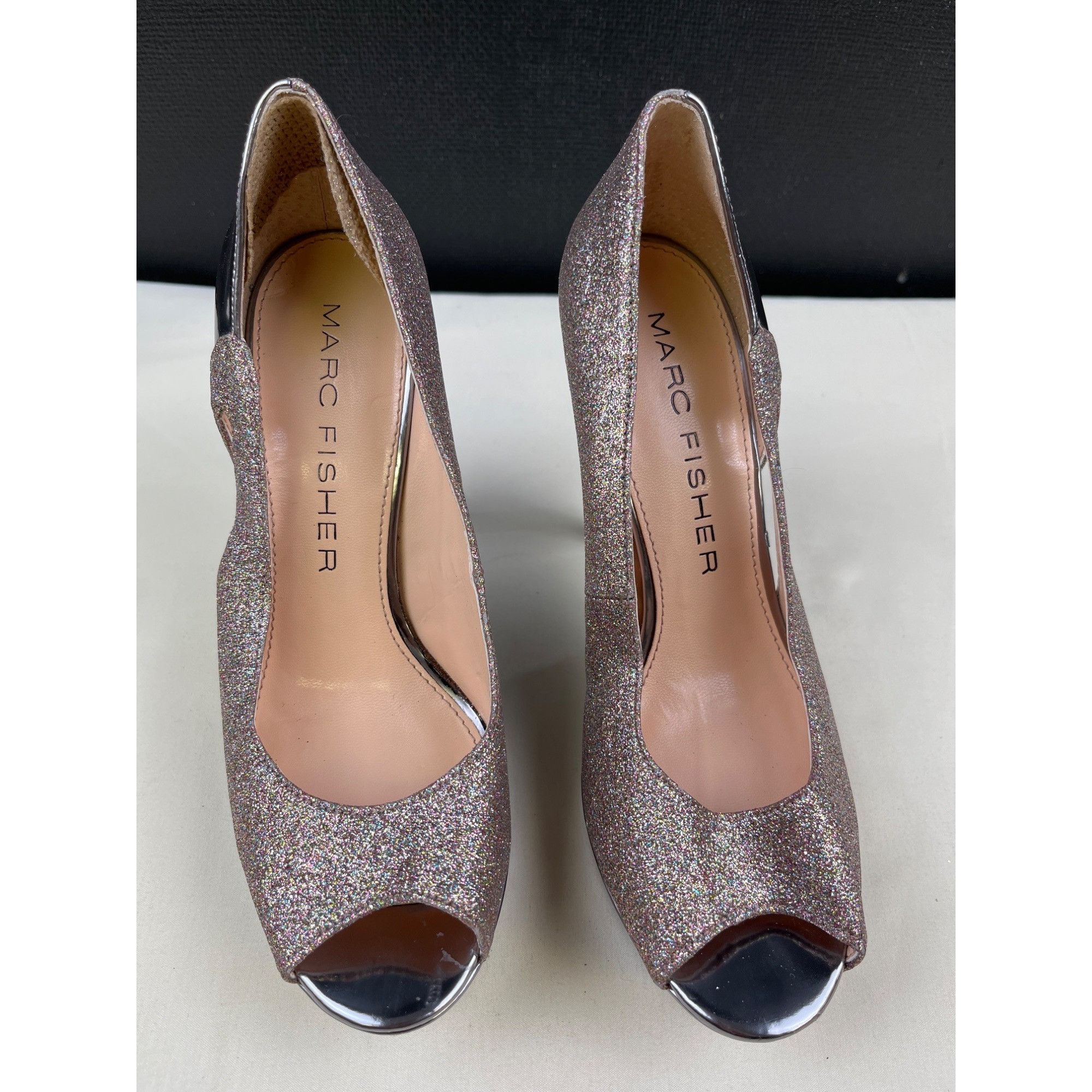 Marc Fisher Marc Fisher Women's Silver/Glitter Shoes/Heels Size 6.5 SKU Size US 6.5 / IT 36.5 - 1 Thumbnail