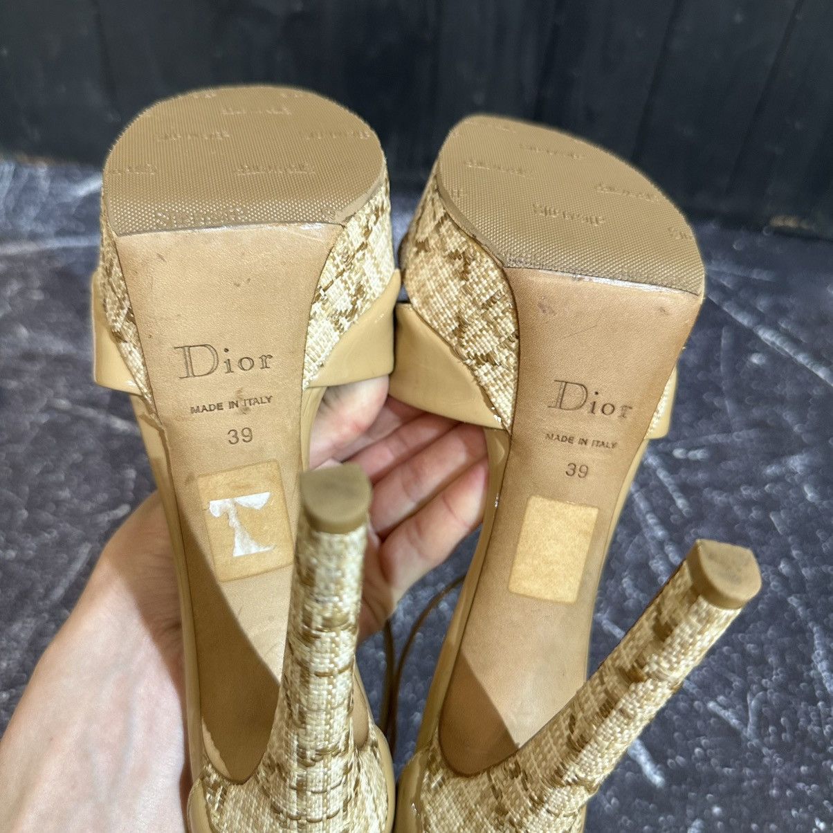 Dior Christian Dior women’s patent leather Heels size 39 Size US 9 / IT 39 - 17 Thumbnail