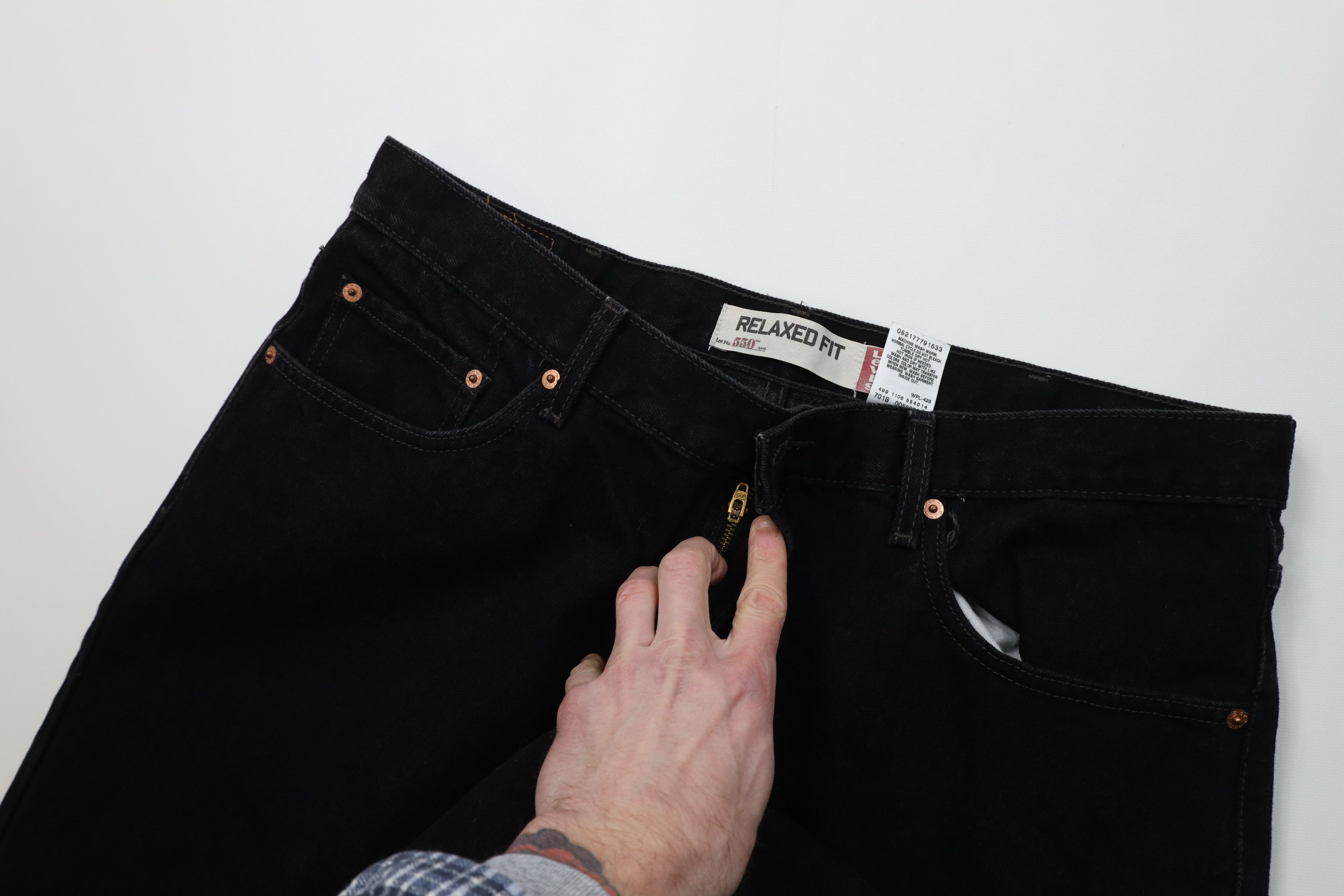 Levi's Vintage Y2K Levis 550 Relaxed Fit Wide Leg Denim Jeans Black Size US 38 / EU 54 - 7 Thumbnail