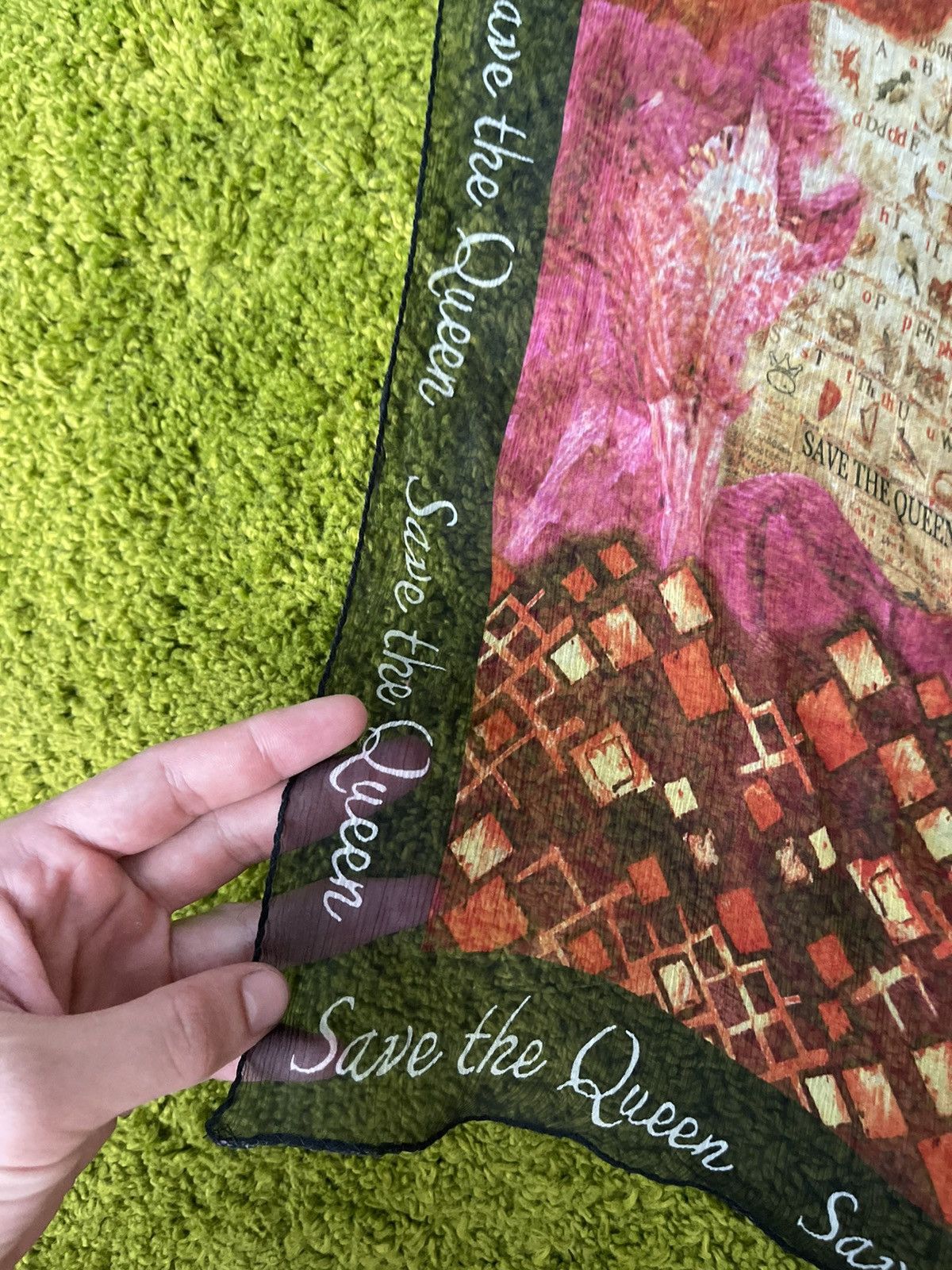 Other Save the Queen 100% silk avant garde Y2K signed scarf Size ONE SIZE - 3 Thumbnail