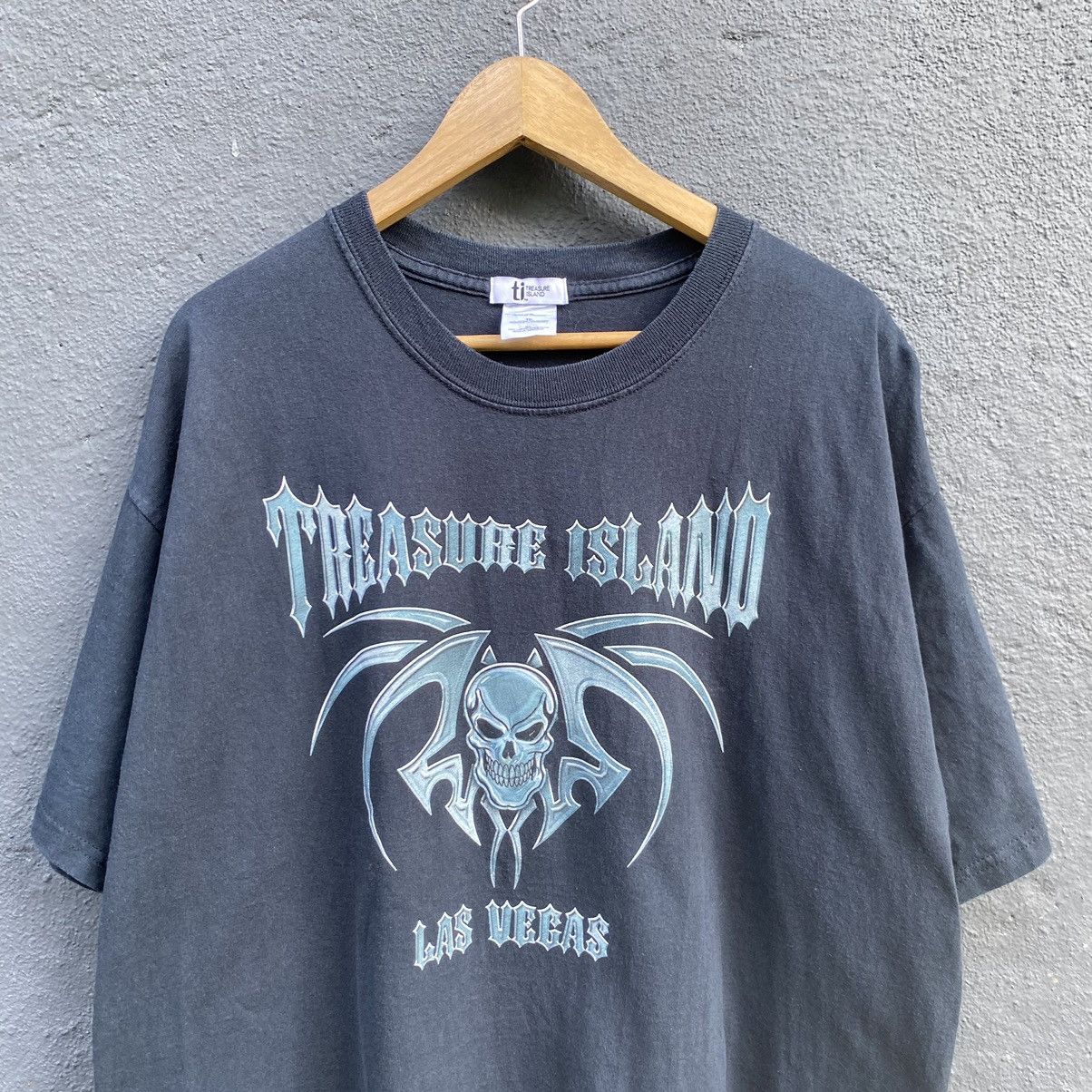 Vintage Vintage Faded Y2K Treasure Island Las Vegas ERD GRUNGE TEE Size US XL / EU 56 / 4 - 2 Thumbnail