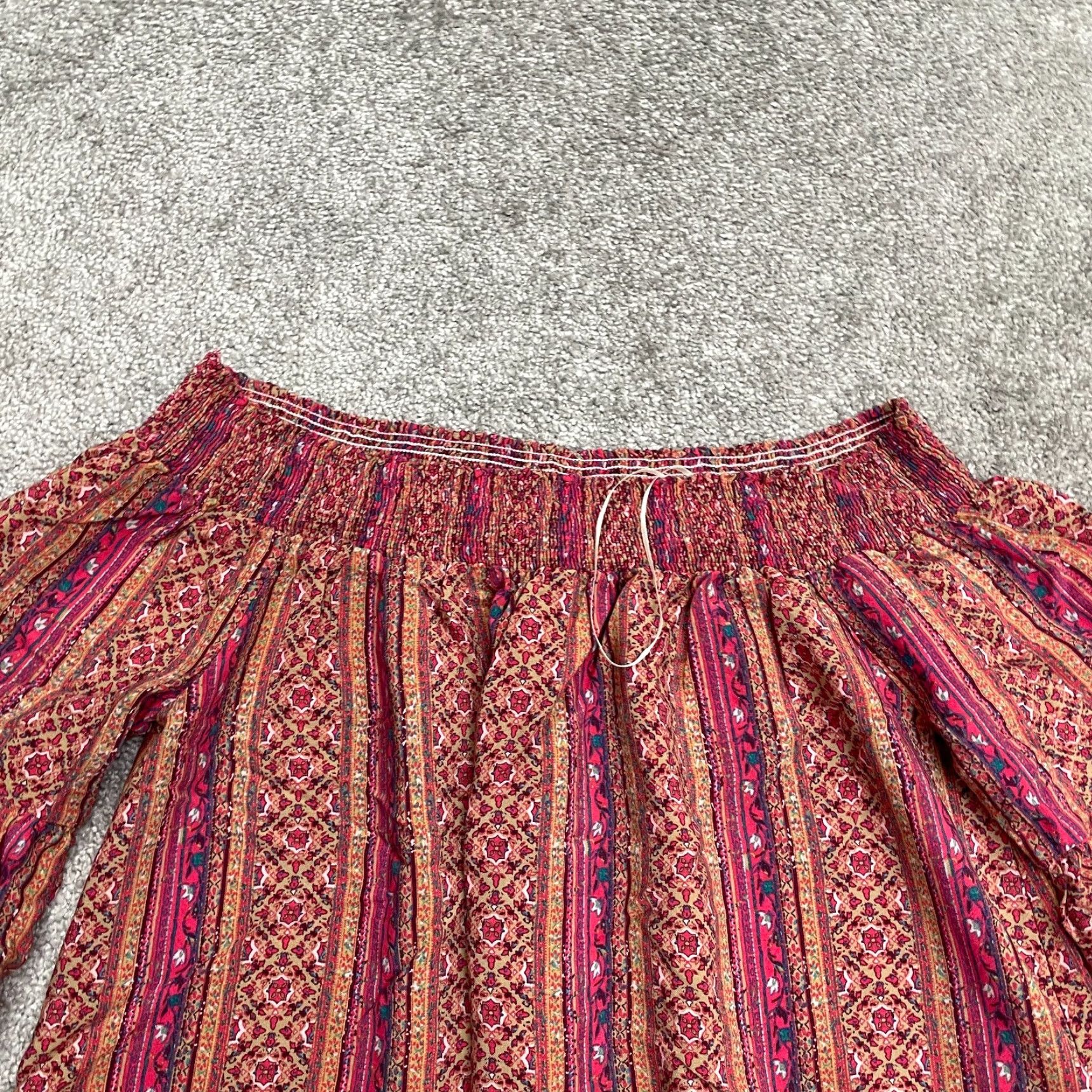Bell Hem & Thead Off Shoulder Tunic Blouse Womens L Multicolor Geometric Bell Sleeve Knit Rayon Bohemian Modern Casual Lightweight Breathable 60s? N/A Size L / US 10 / IT 46 - 4 Thumbnail
