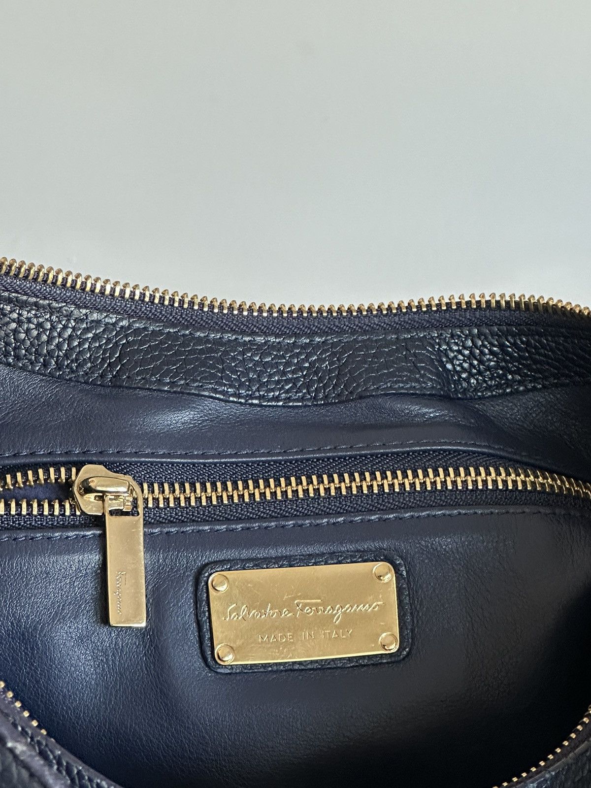 Salvatore Ferragamo Salvatore Ferragamo Blue Pebbled Leather Gancini Hobo Bag Size ONE SIZE - 9 Thumbnail