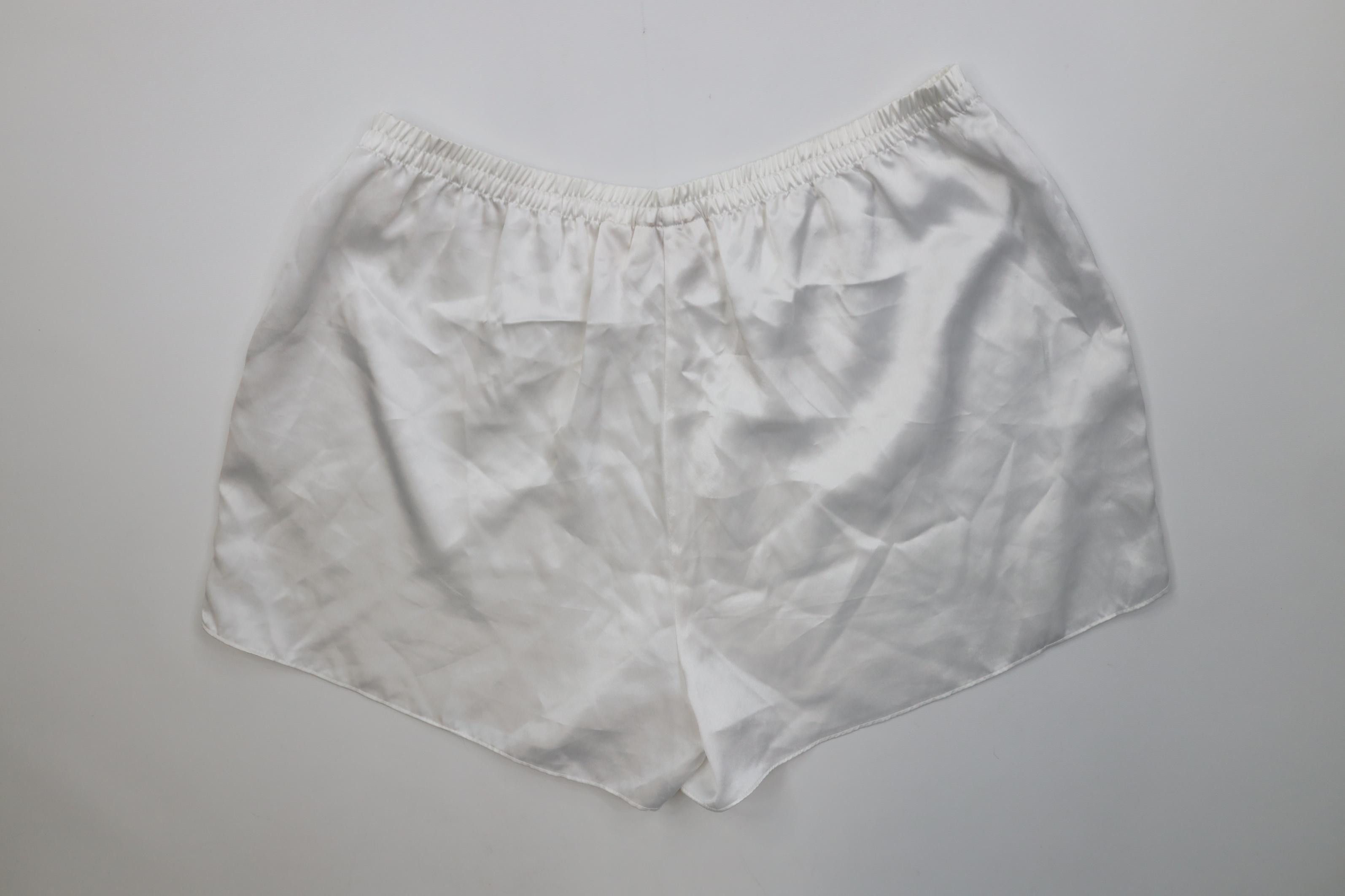 Victoria's Secret Vintage 90s Victoria's Secret Polyester Pajamas Shorts White Size 30" / US 8 / IT 44 - 7 Thumbnail