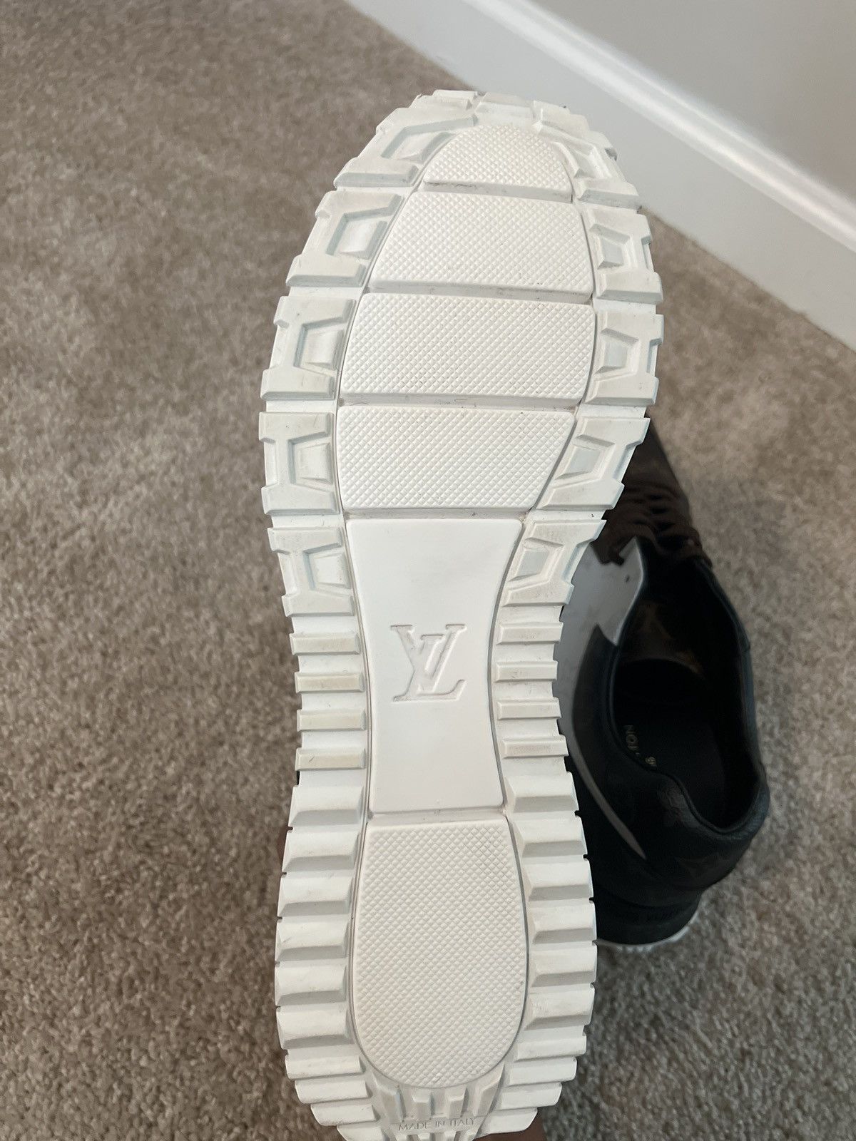 Louis Vuitton LV sneakers casual wear Size US 8.5 / EU 41-42 - 8 Thumbnail