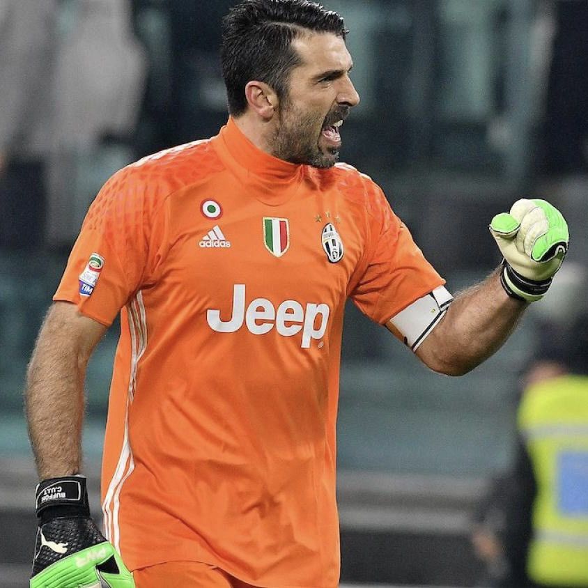 Juventus Away selling 2016/2017 Buffon