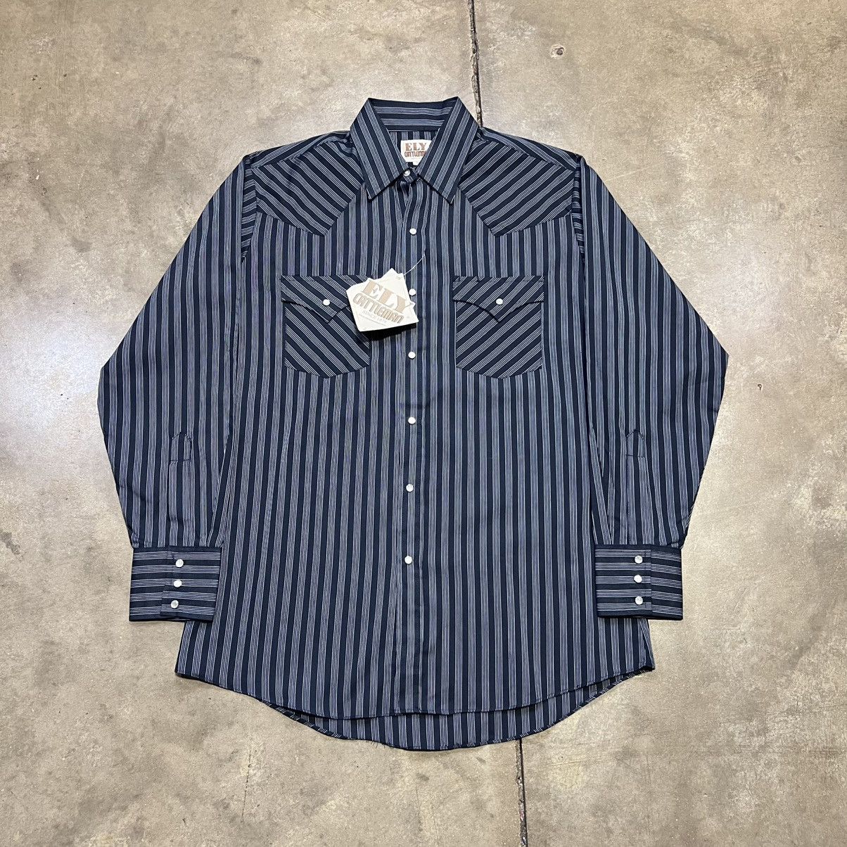 Wrangler Vintage Ely Cattleman Pearl Snap Button Up Shirt Striped Size US M / EU 48-50 / 2 - 1 Thumbnail