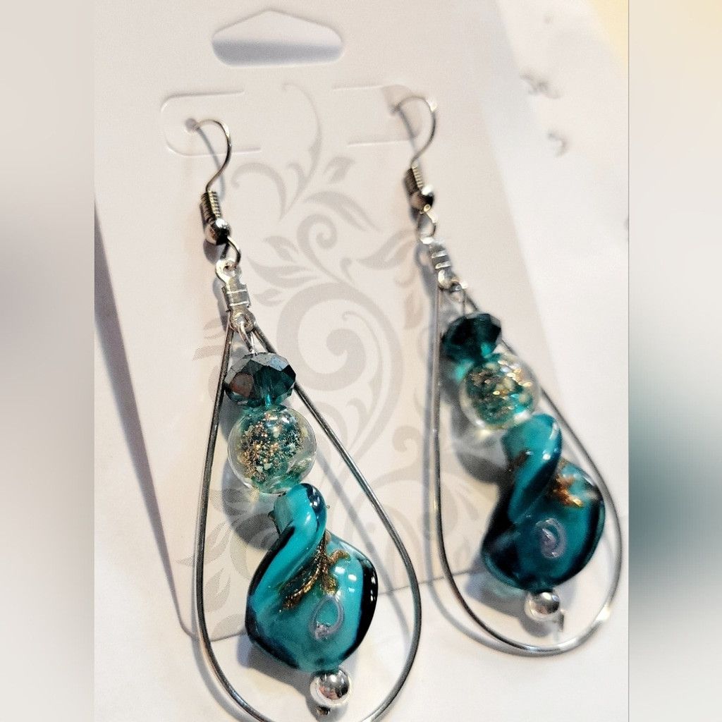 Handmade Twisted Teal, Gold, and Silver Drop Dangle Beaded Earrings Size ONE SIZE - 2 Thumbnail
