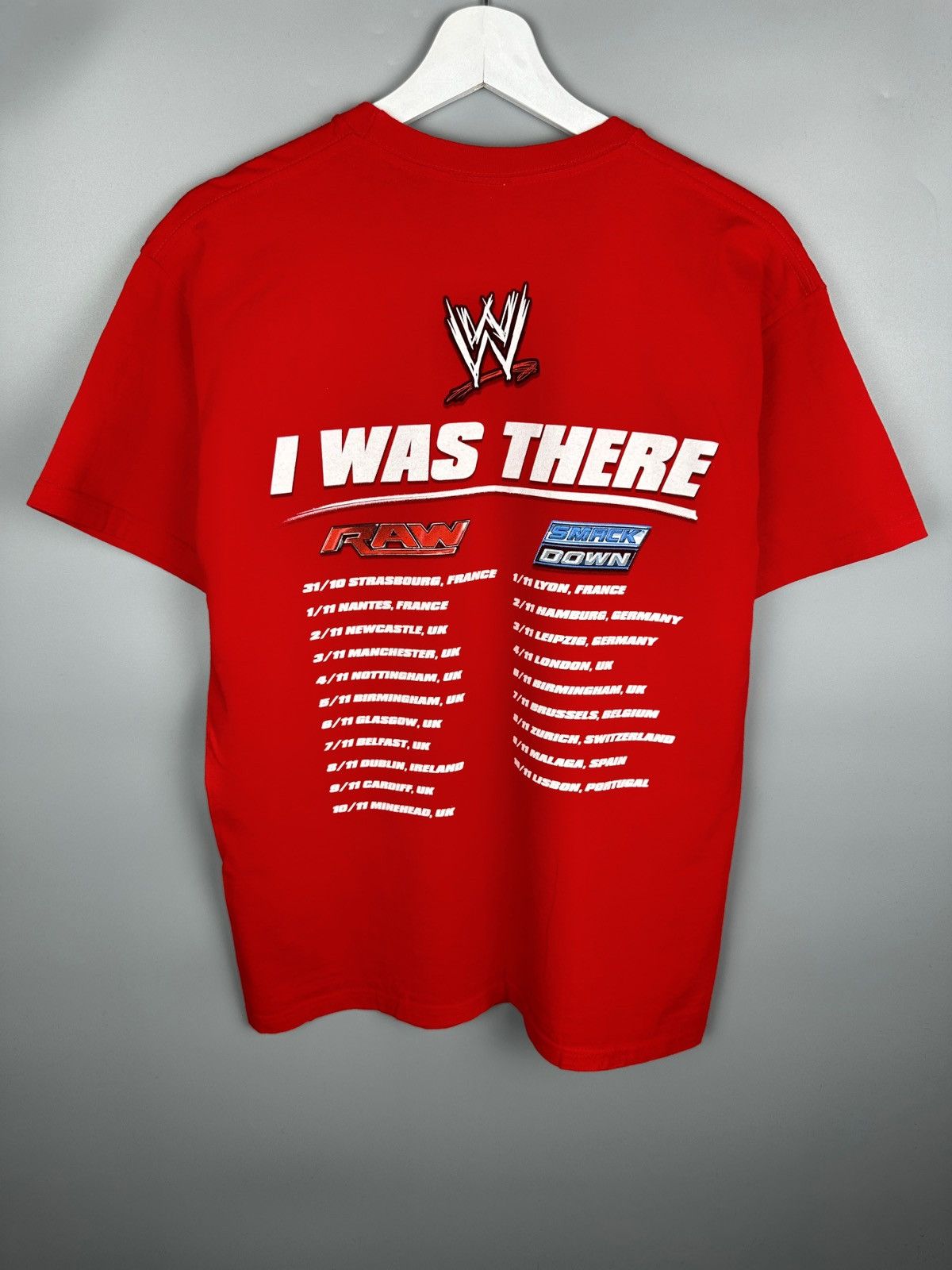 Vintage WWE Raw vs Smackdown Wrestling T Shirt Graphic Tee Size US M / EU 48-50 / 2 - 2 Thumbnail