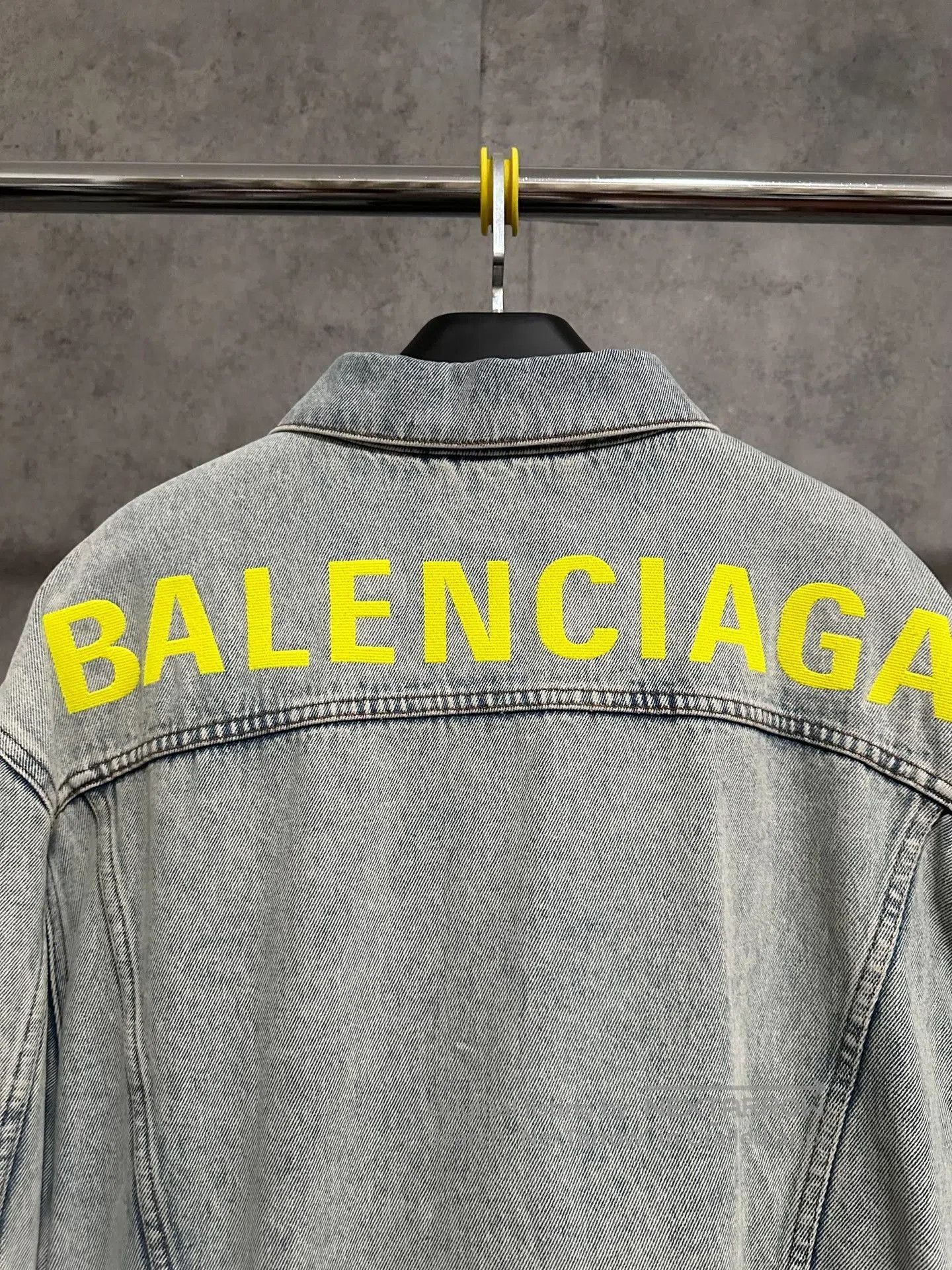 Balenciaga Balenciaga Embroidered Logo Denim Jacket. Size US M / EU 48-50 / 2 - 2 Thumbnail