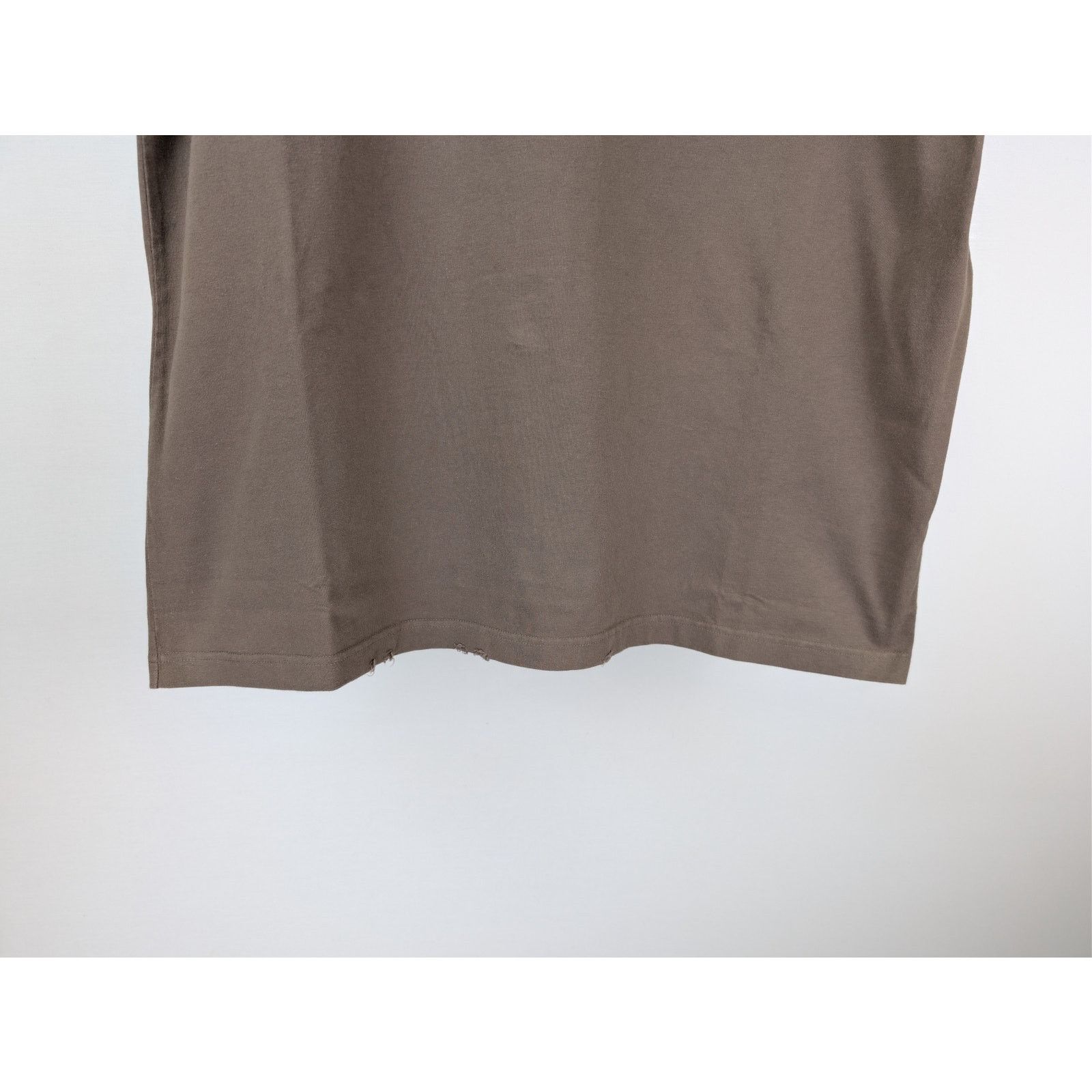 Balenciaga o1rshd1 Metal Print Vintage Jersey Oversized T-Shirt Taupe Size US M / EU 48-50 / 2 - 4 Thumbnail