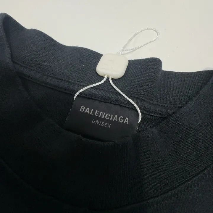 Balenciaga Balenciaga New Tape Logo Black T-Shirt 0079-2507 Size XXL / US 16-18 / IT 52-54 - 4 Thumbnail