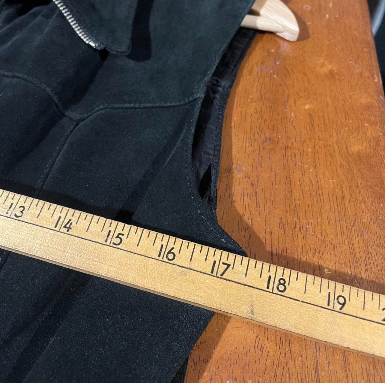 Armani Vintage 90s Armani Jeans Suede Vest Size US S / EU 44-46 / 1 - 5 Thumbnail