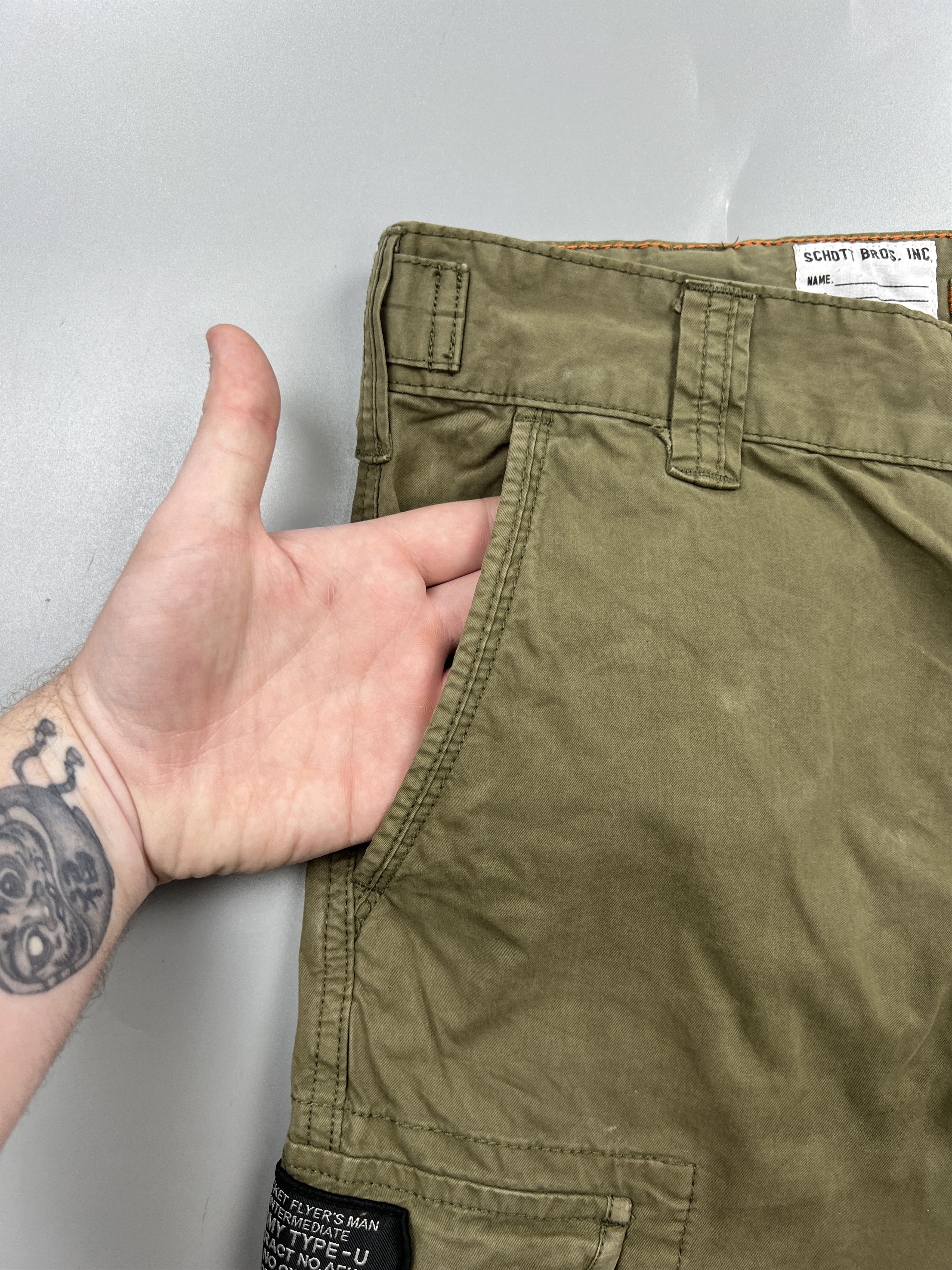 Schott Schott Military Cargo Shorts (Y0862) Size US 32 / EU 48 - 3 Thumbnail