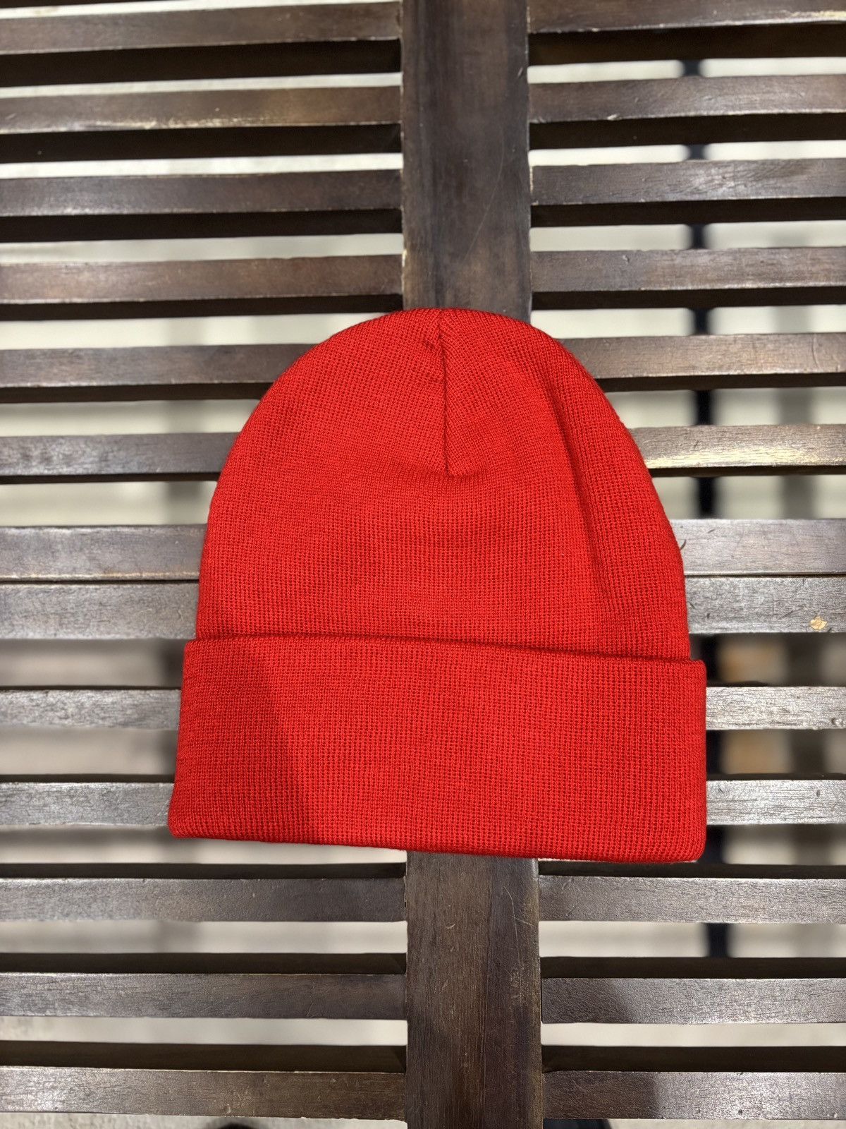 Supreme Supreme Duck Down Records Beanie Red Size ONE SIZE - 2 Thumbnail