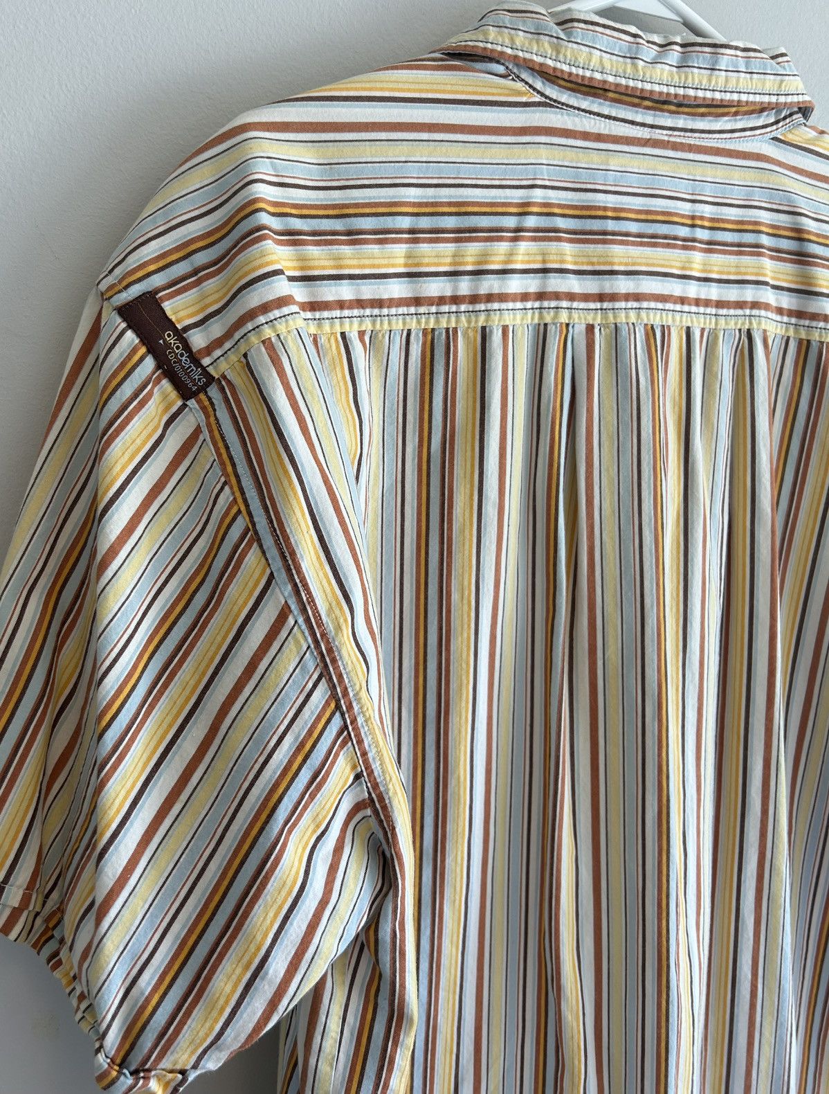Vintage Vintage Akademiks Men’s Brown, Blue & Orange Button Up Shirt Size US M / EU 48-50 / 2 - 6 Thumbnail