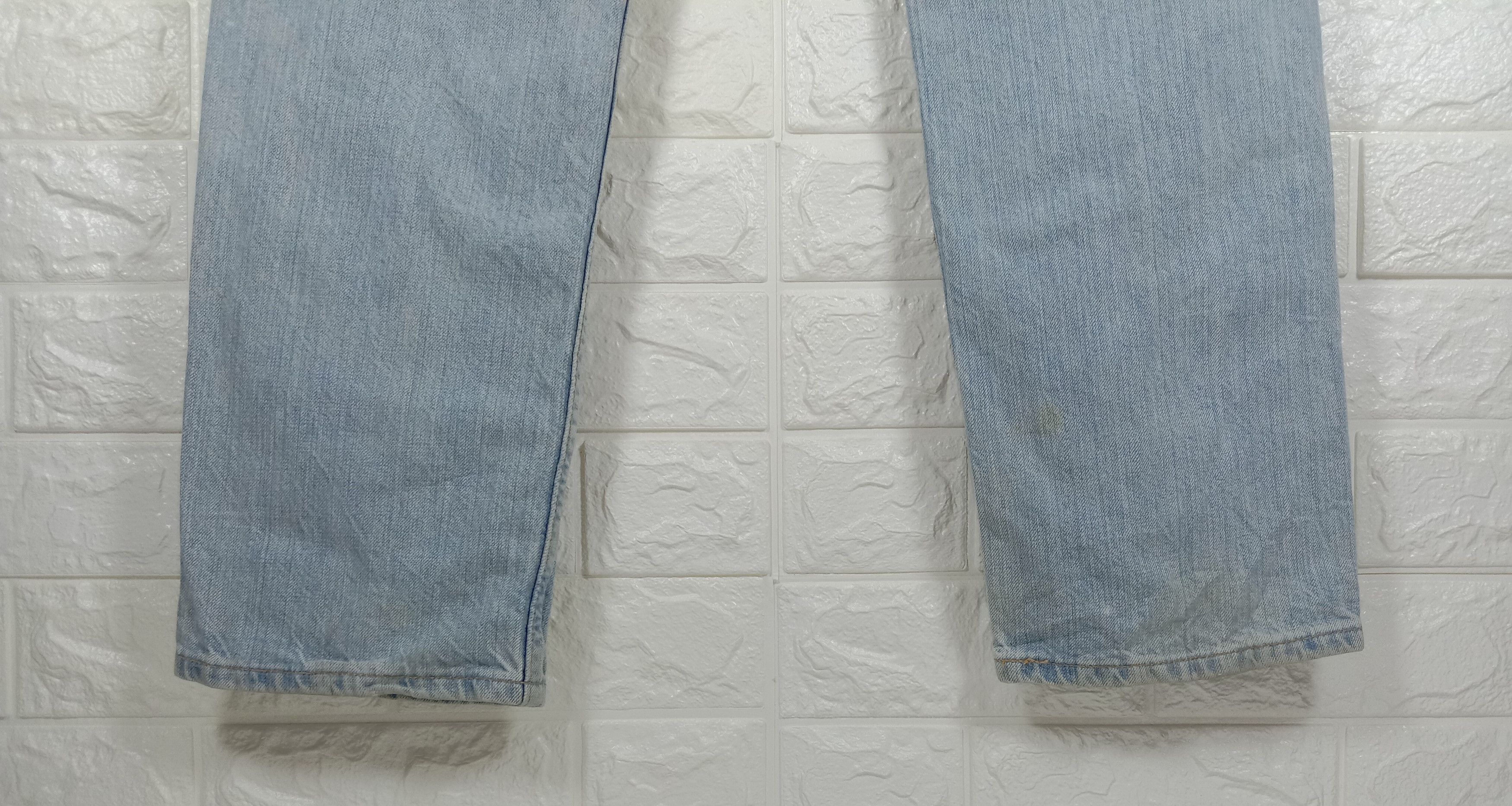 Levi's Vintage Levi’s 501 Jeans Light Wash Distressed Denim Size US 33 - 8 Thumbnail