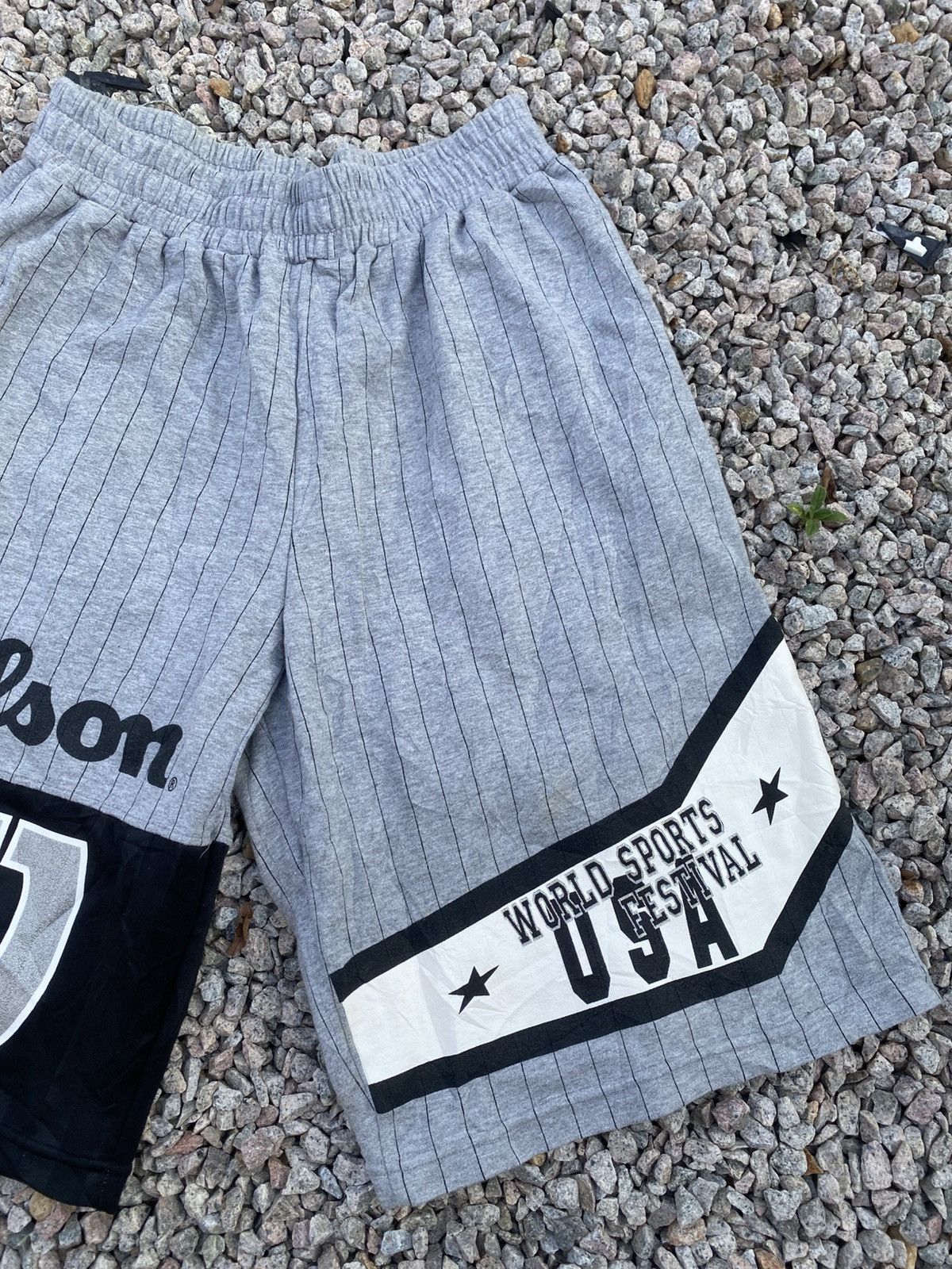 Wilson Wilson big logo short pants size 28-36 Size US 36 / EU 52 - 2 Thumbnail